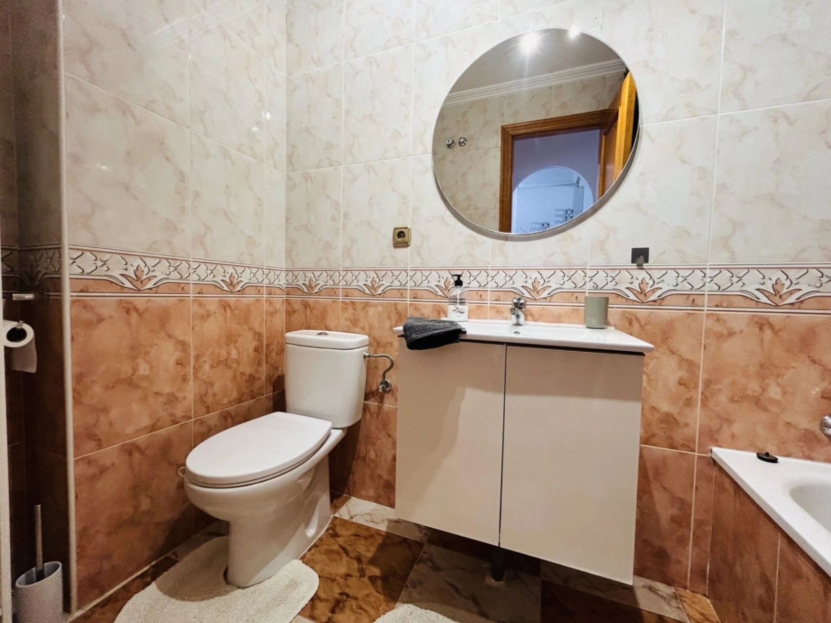 Ático en venta en La Zenia, Orihuela: 2 dormitorios y piscina