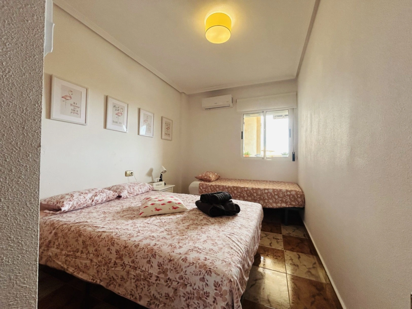 Ático en venta en La Zenia, Orihuela: 2 dormitorios y piscina