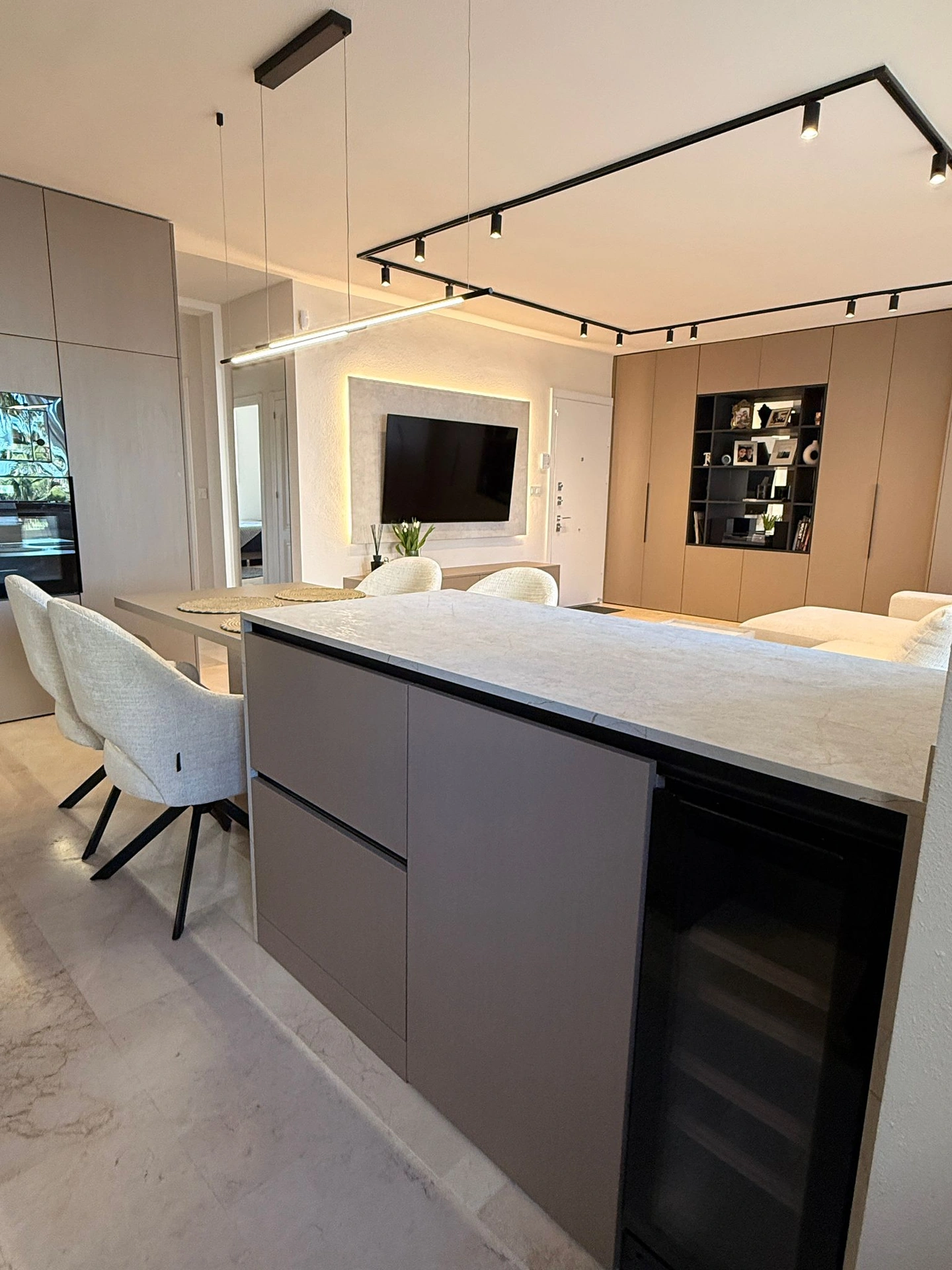 Ático en venta en Las Ramblas, Orihuela Costa con 3 dormitorios y piscina.