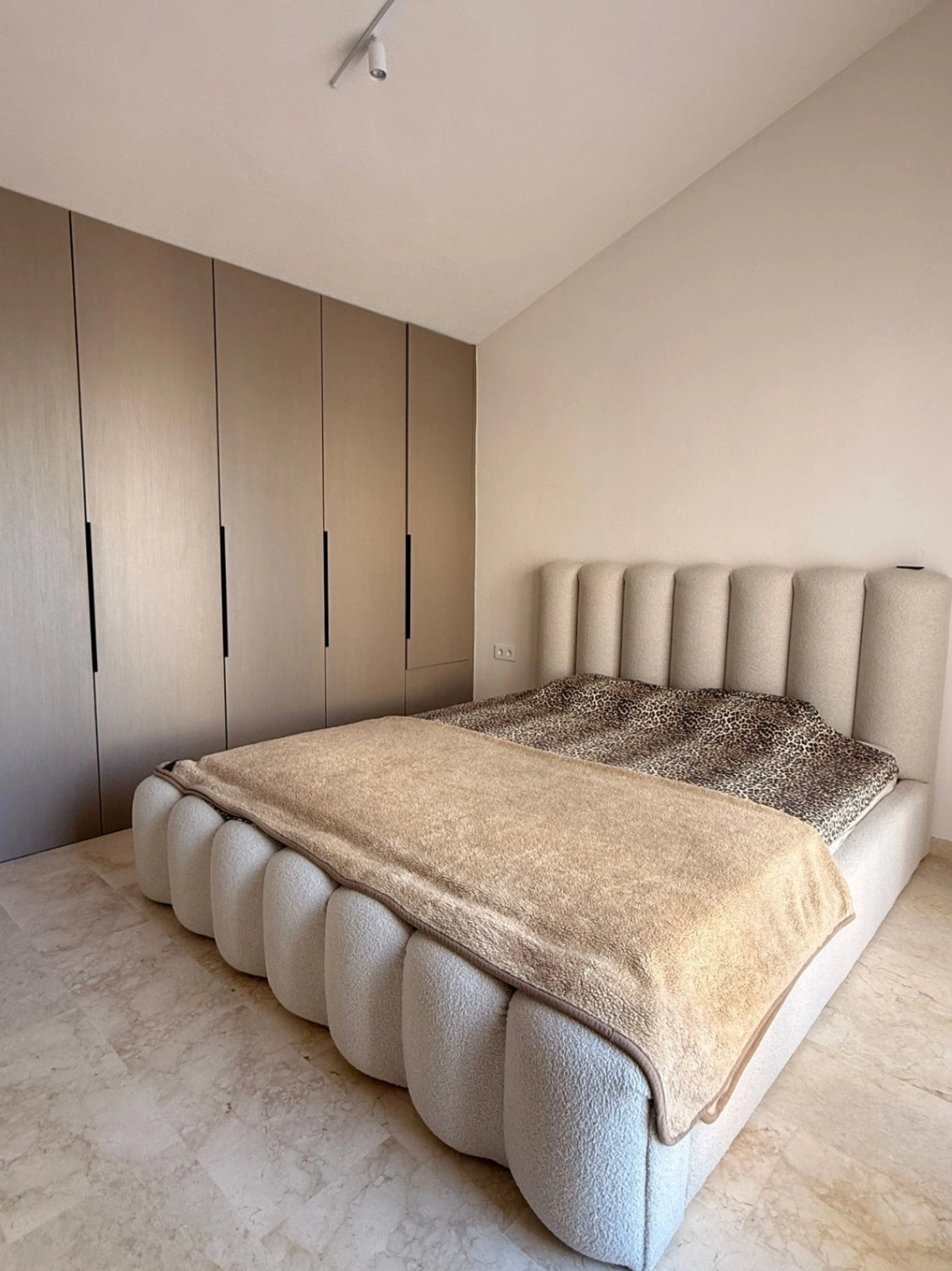 Ático en venta en Las Ramblas, Orihuela Costa con 3 dormitorios y piscina.