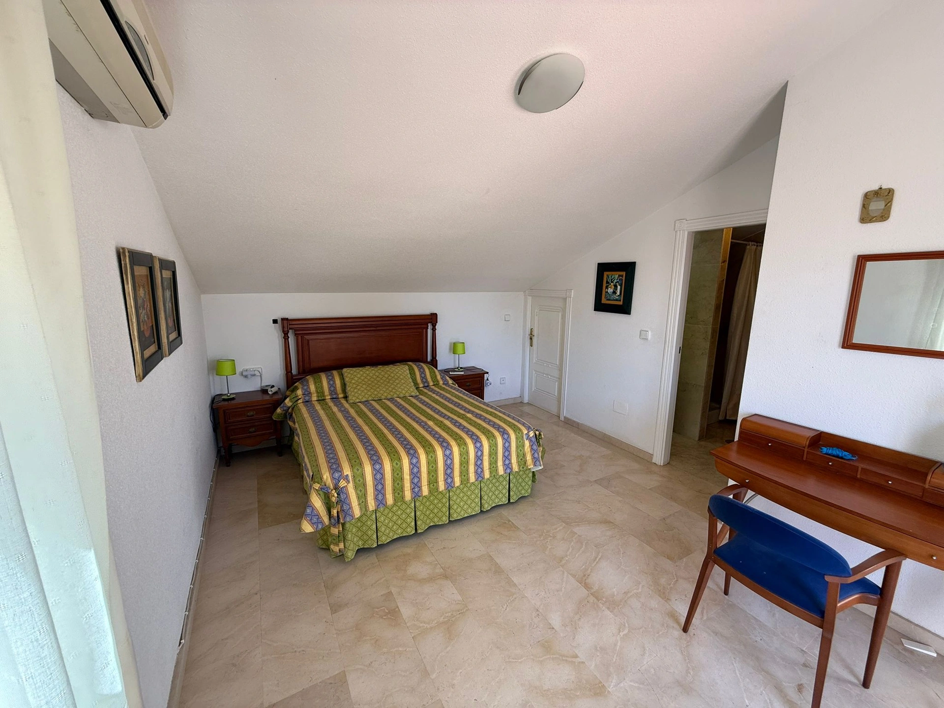 Magnifica Casa de tres dormitorios en venta en Las Ramblas, Orihuela Costa
