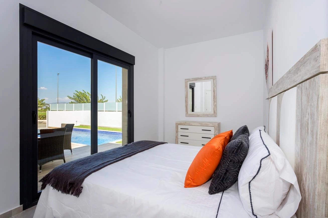 Maravillosa Villa Semi Adosada en venta en Daya Nueva