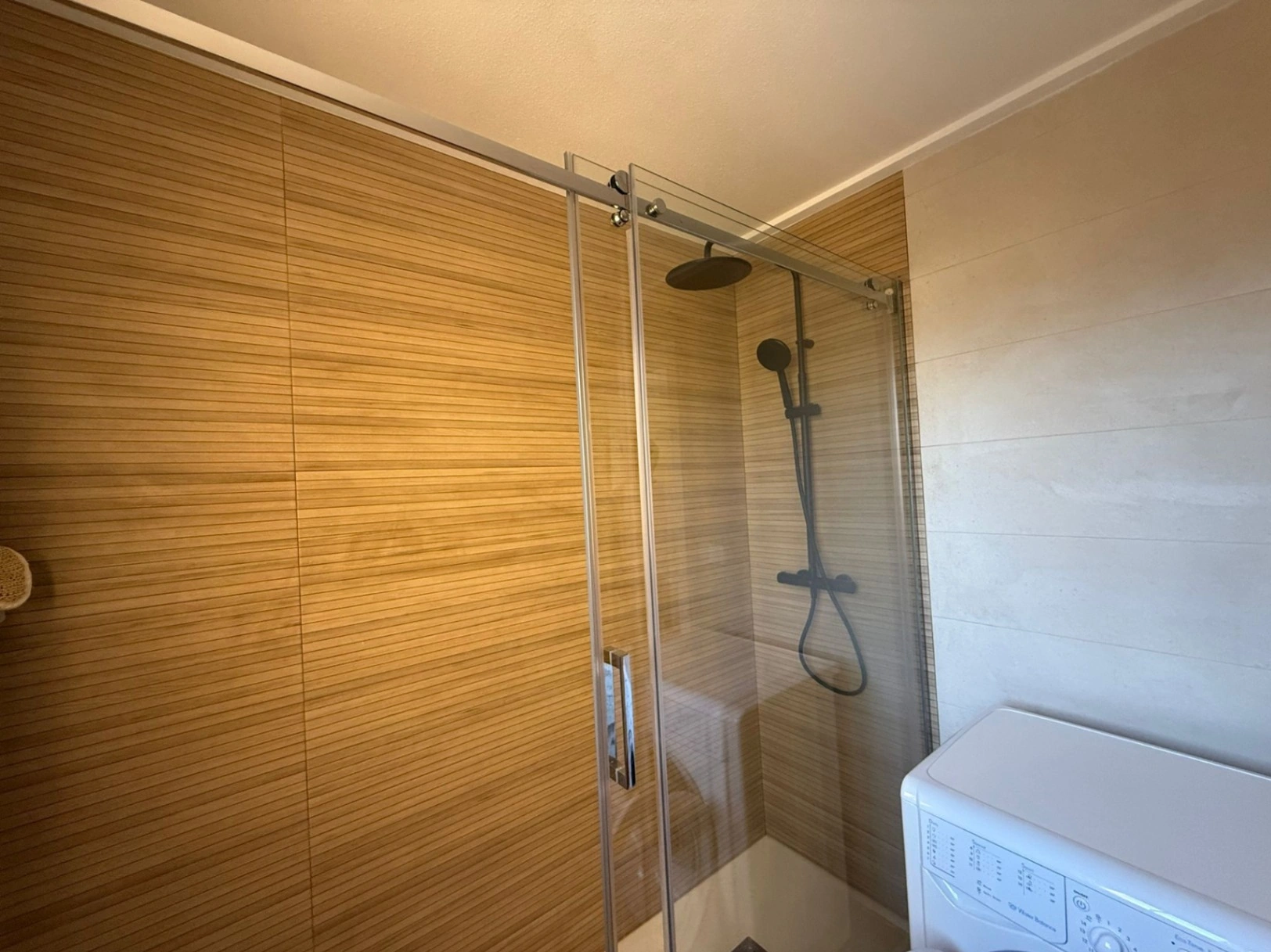 Apartamento de tres habitaciones en venta en Torrevieja, Alicante
