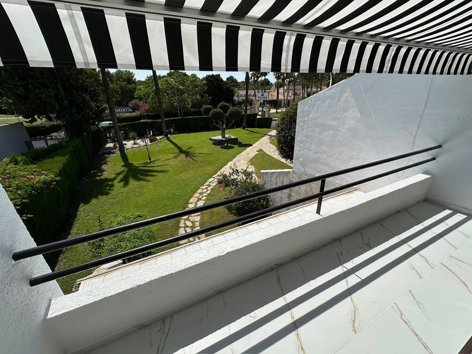 Apartamento en venta de 2 dormitorios en Villamartin, Orihuela