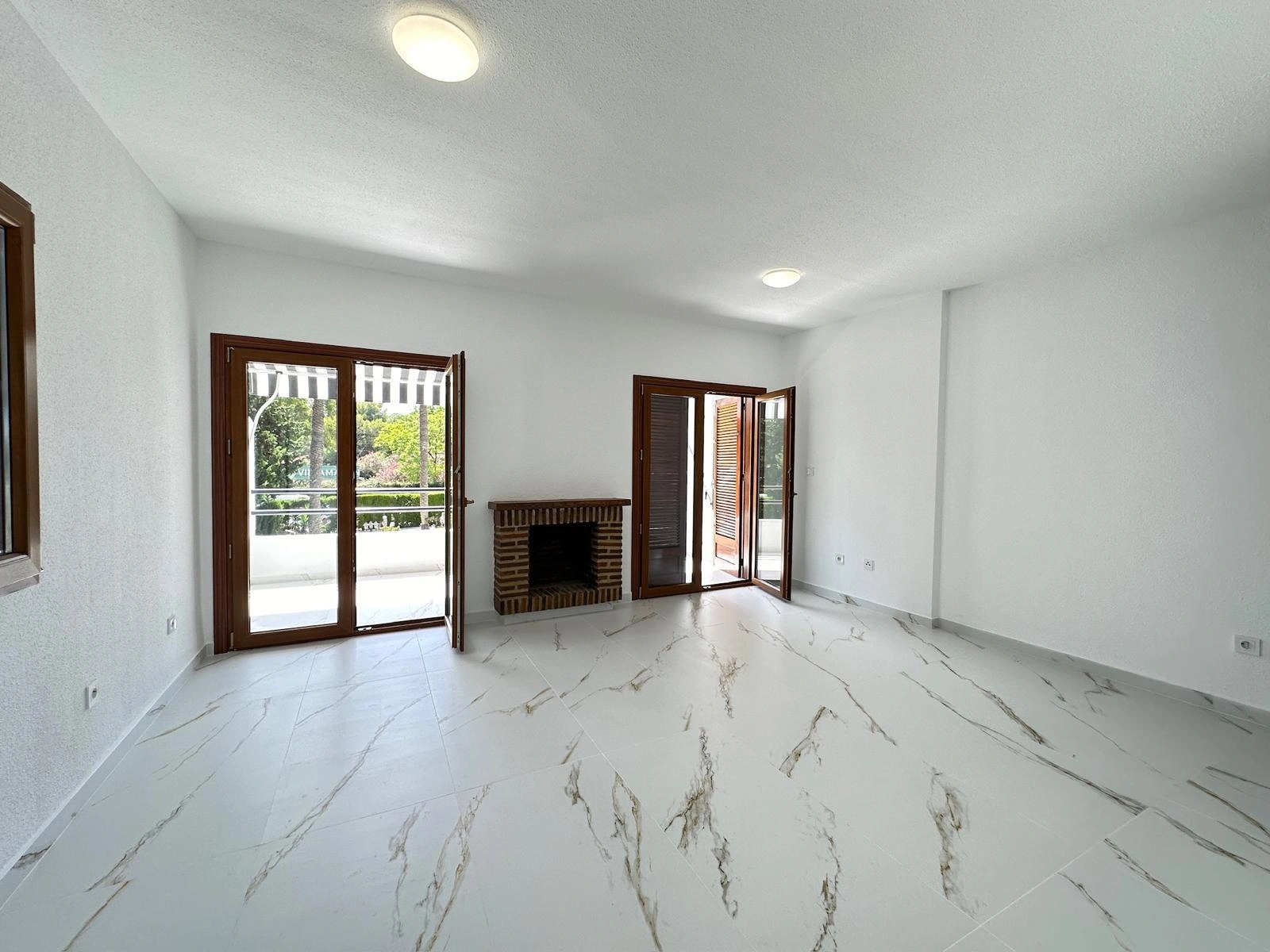 Apartamento en venta de 2 dormitorios en Villamartin, Orihuela