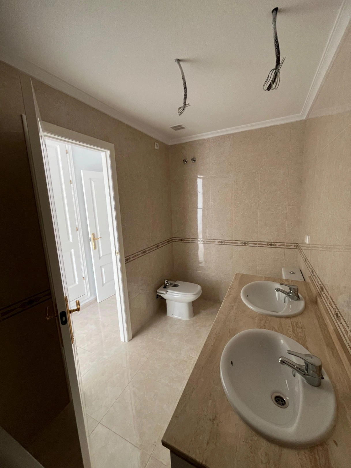 Apartamento en venta de dos dormitorios en Lomas de Campoamor, Orihuela Costa.