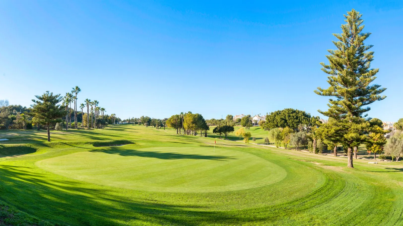 Apartamento en venta de dos dormitorios en Lomas de Campoamor, Orihuela Costa.