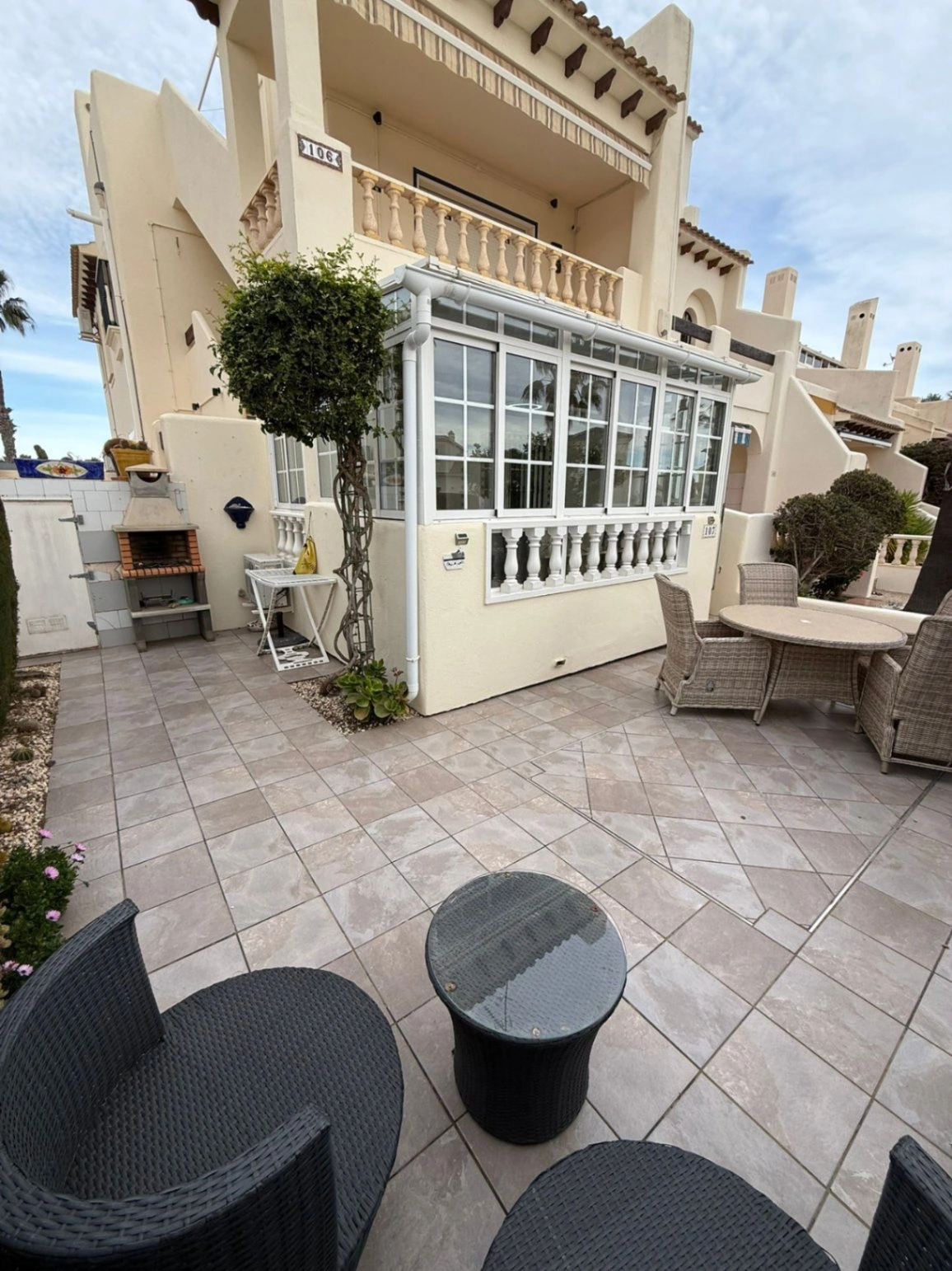 Magnifico Bungalow de dos dormitorios en venta en Las Ramblas, Orihuela Costa