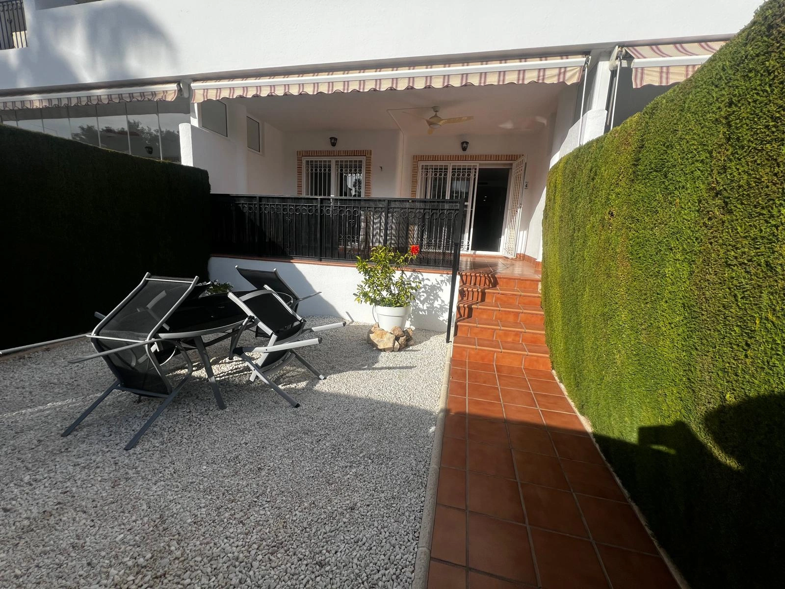 Magnifico Apartamento de dos dormitorios en planta baja en venta en Villamartín, Orihuela Costa - 2