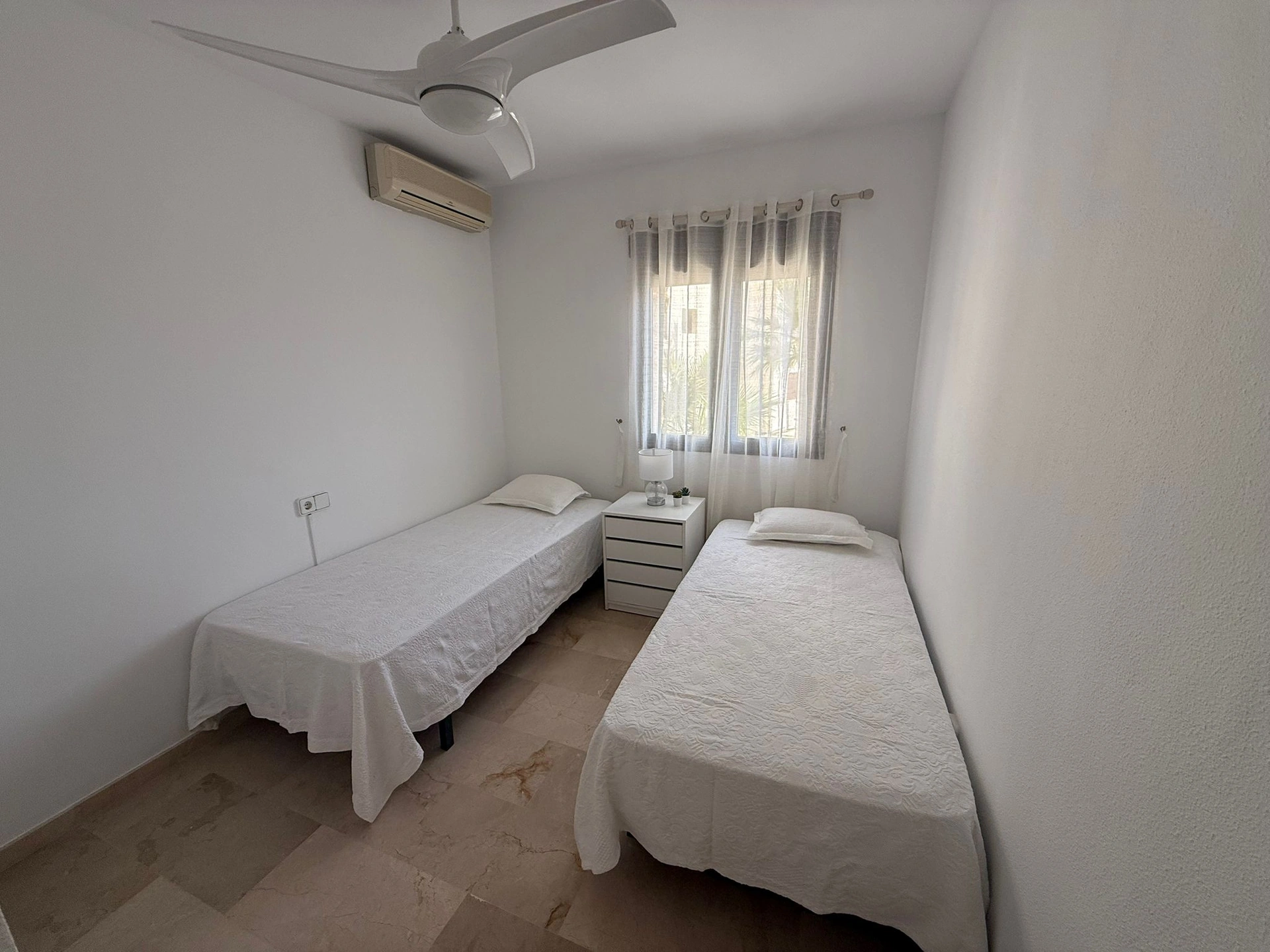 Espectacular Ático de  tres habitaciones en venta en Las Ramblas, Orihuela Costa