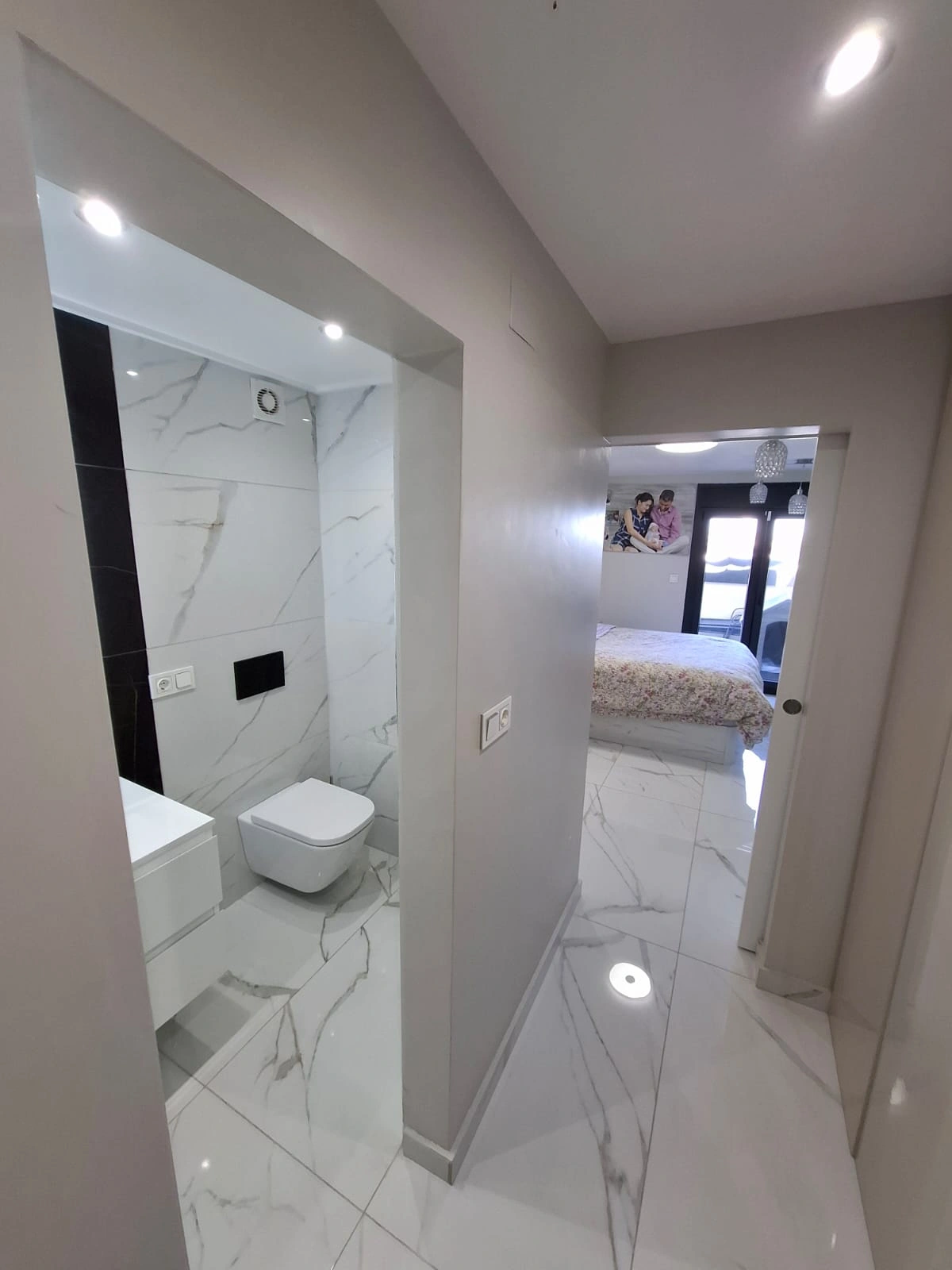 Chalet reformado con 4 habitaciones en venta en Los Balcones, Torrevieja