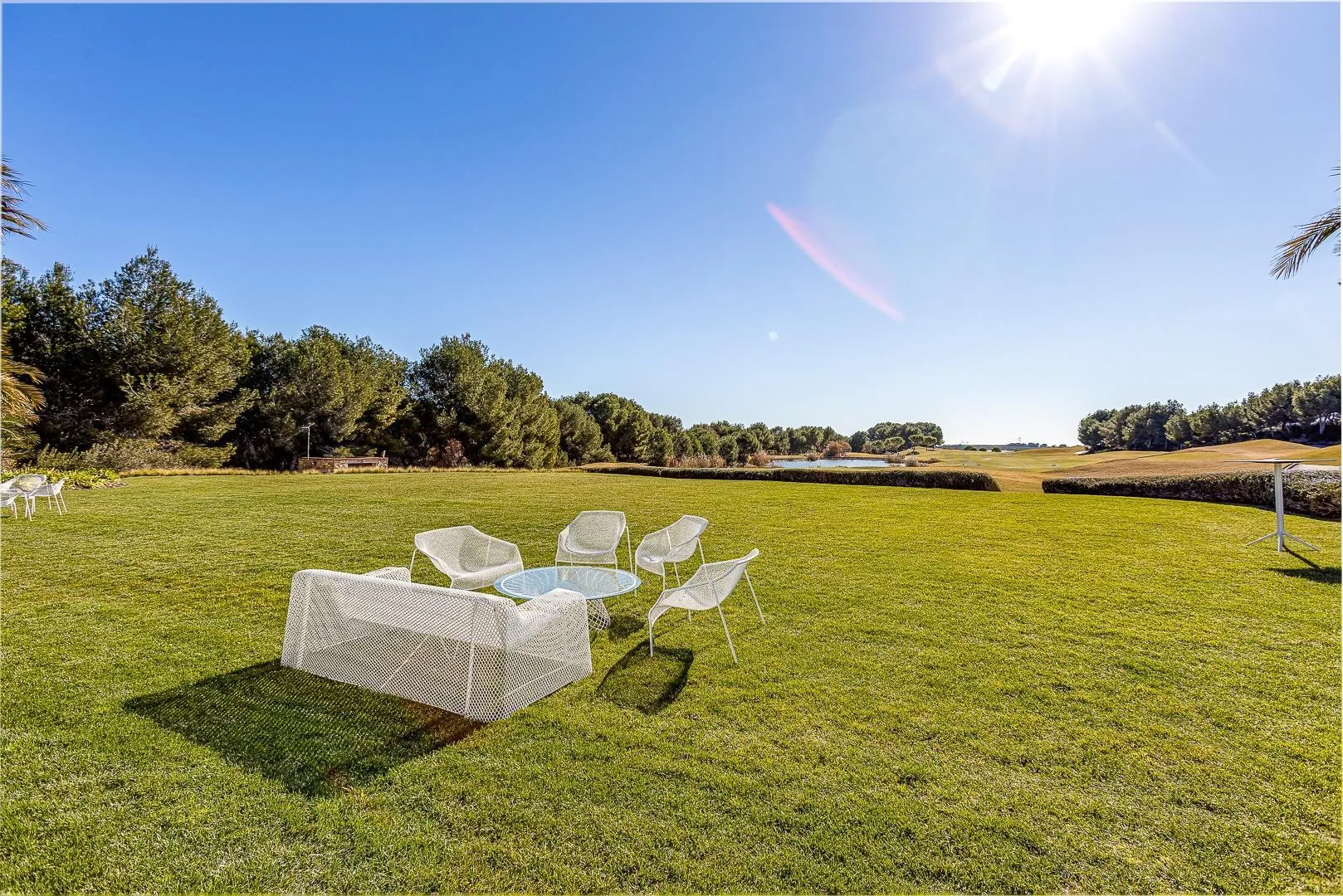 Increíble Chalet de cincos dormitorios en venta en San Miguel de Salinas, Alicante