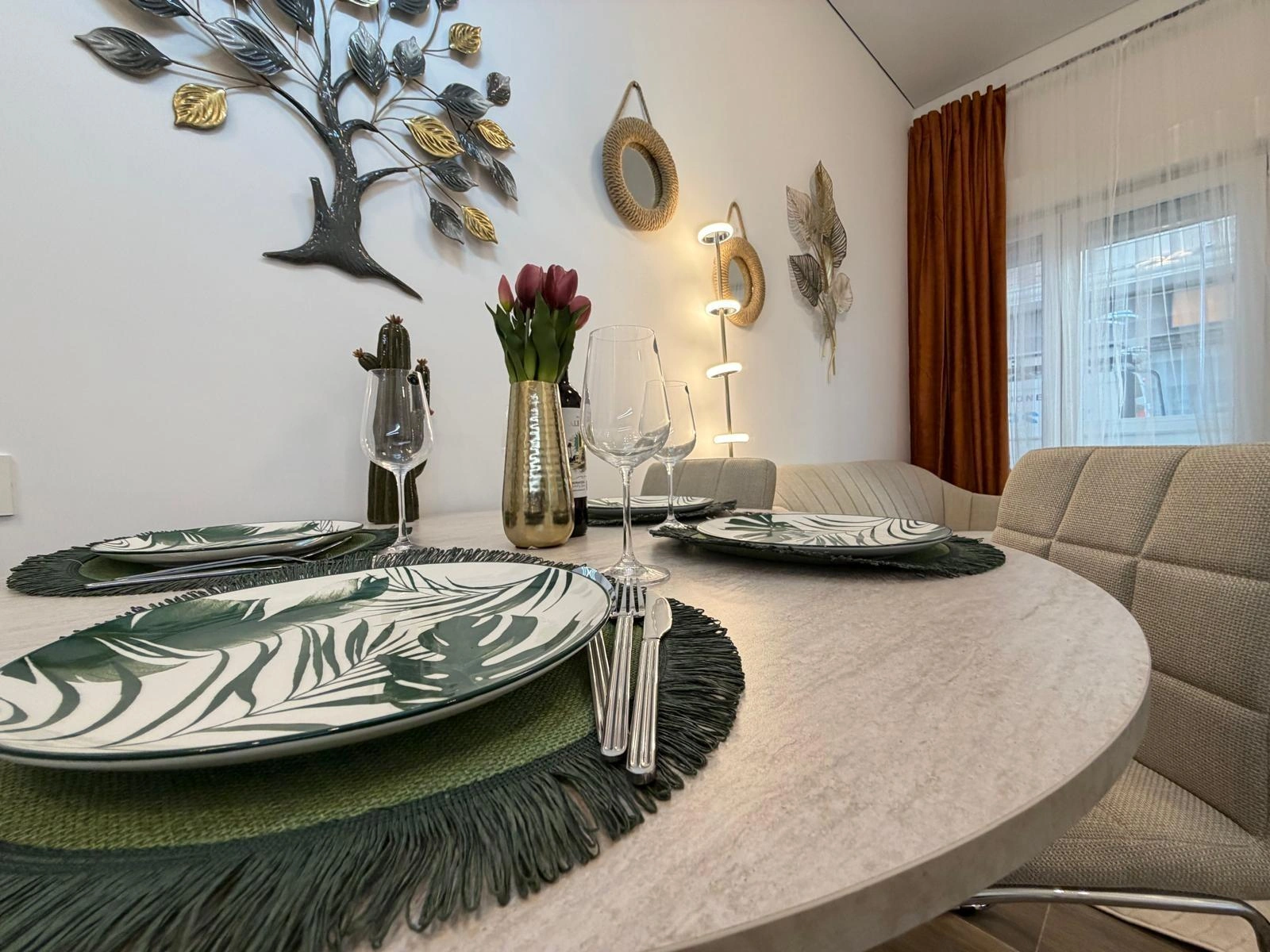 Apartamento reformado de dos dormitorios a 200 metros de la Playa De Los Locos, Torrevieja