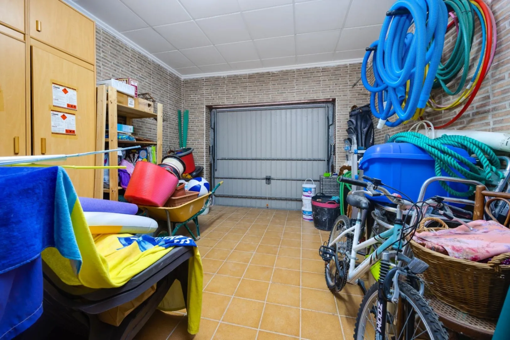 Increíble Chalet de cincos dormitorios en venta en San Miguel de Salinas, Alicante