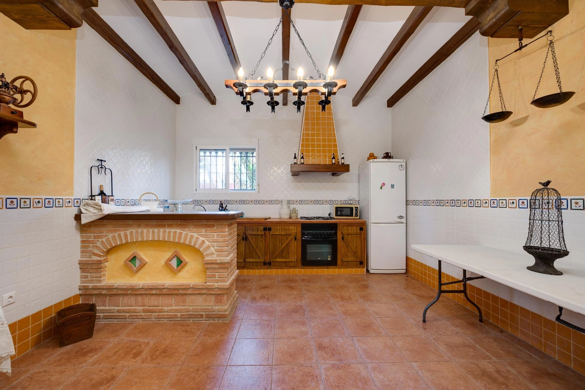 Increíble Chalet de cincos dormitorios en venta en San Miguel de Salinas, Alicante