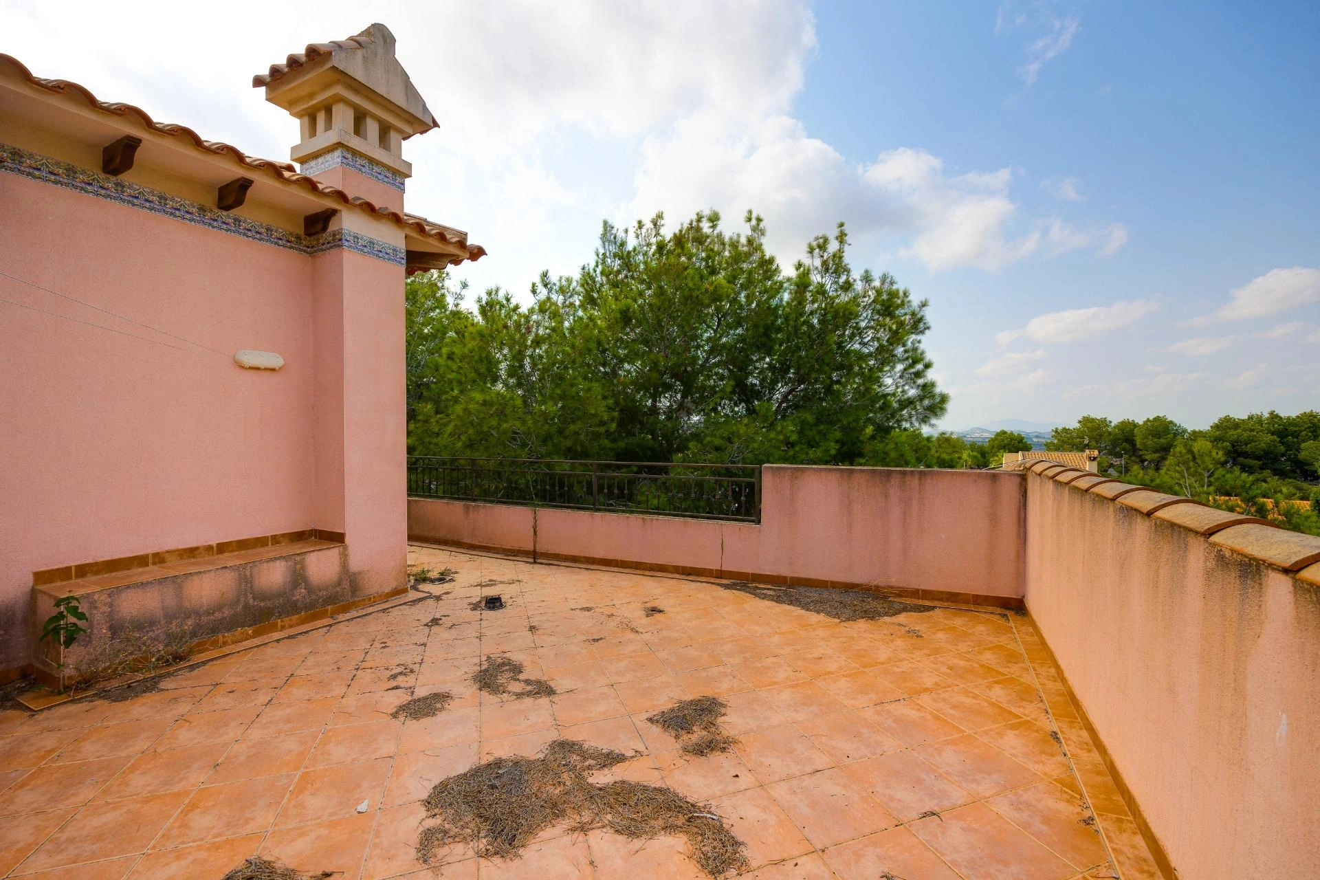Increíble Chalet de cincos dormitorios en venta en San Miguel de Salinas, Alicante