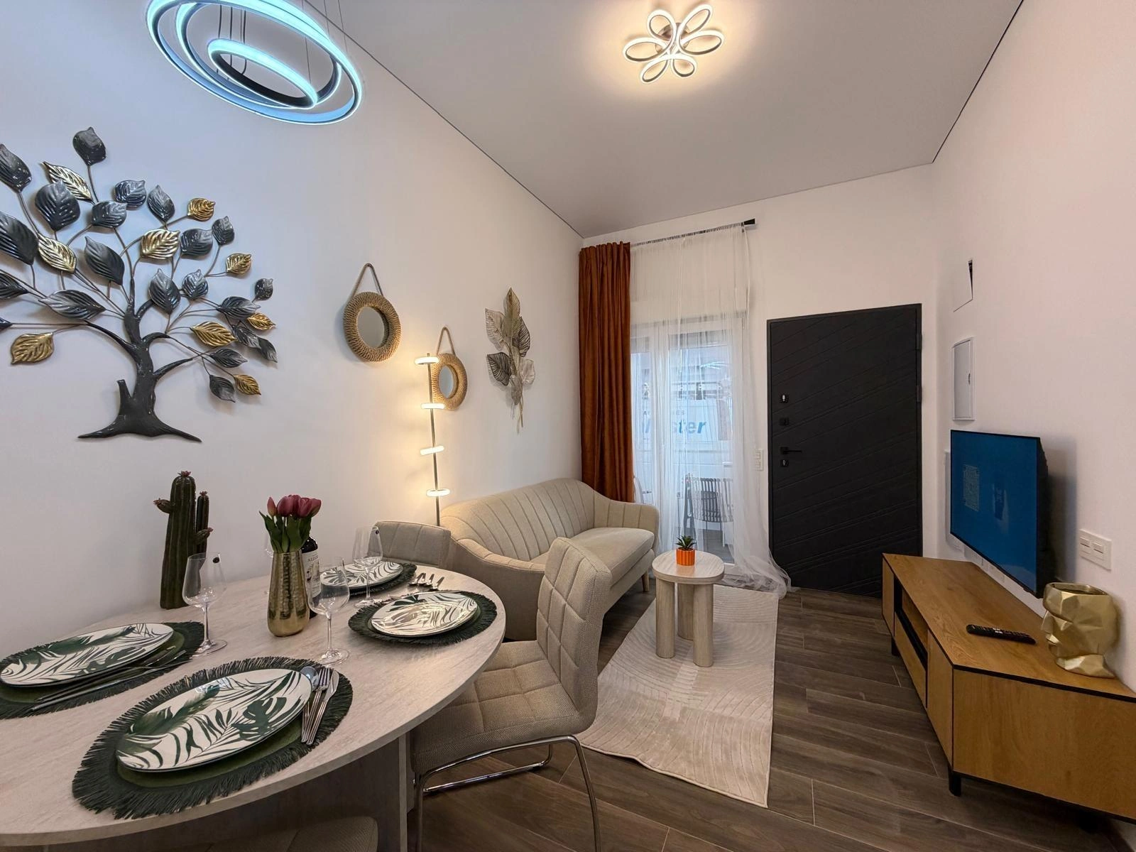 Apartamento reformado de dos dormitorios a 200 metros de la Playa De Los Locos, Torrevieja
