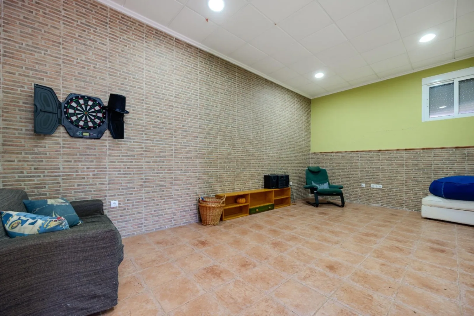Increíble Chalet de cincos dormitorios en venta en San Miguel de Salinas, Alicante
