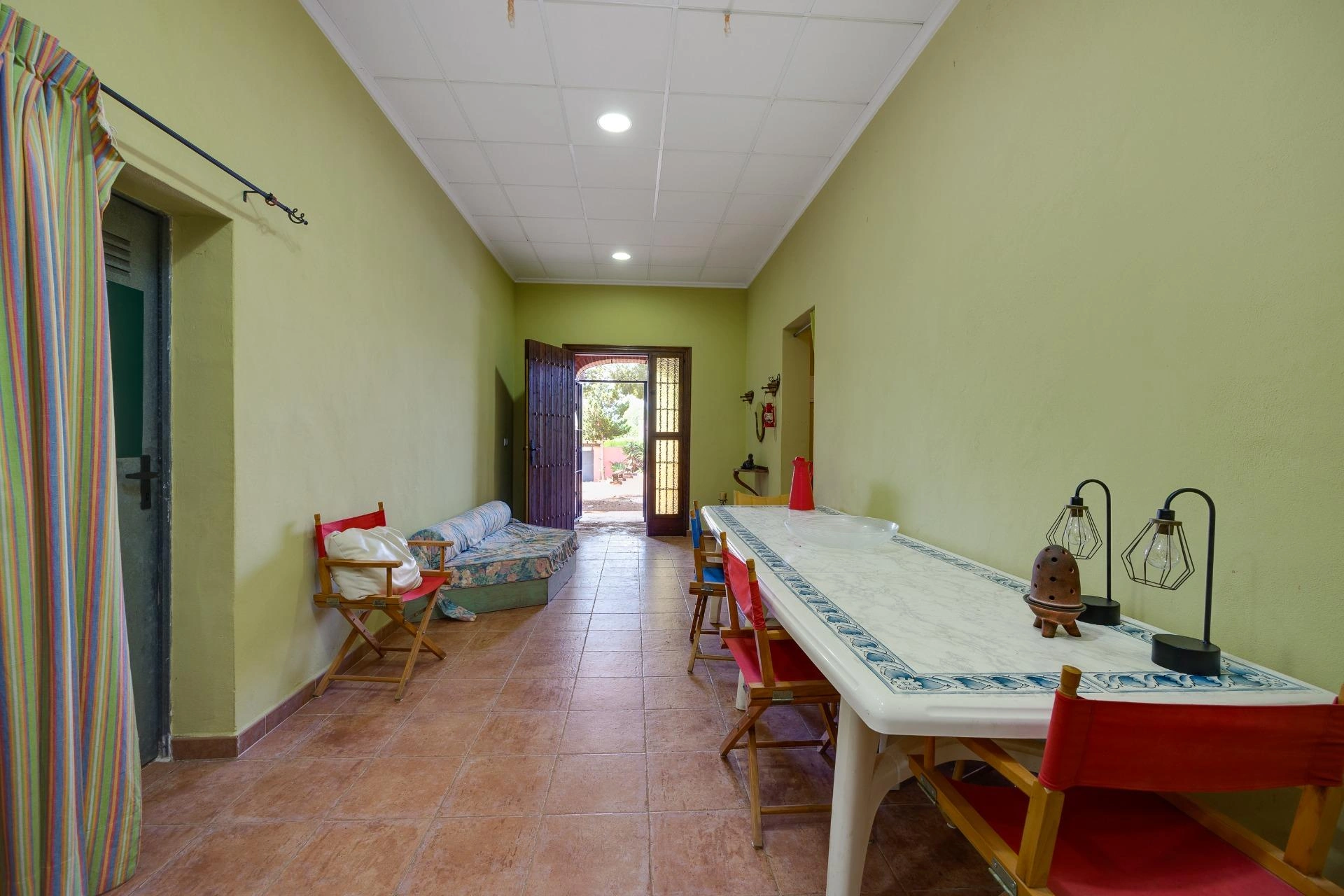 Increíble Chalet de cincos dormitorios en venta en San Miguel de Salinas, Alicante