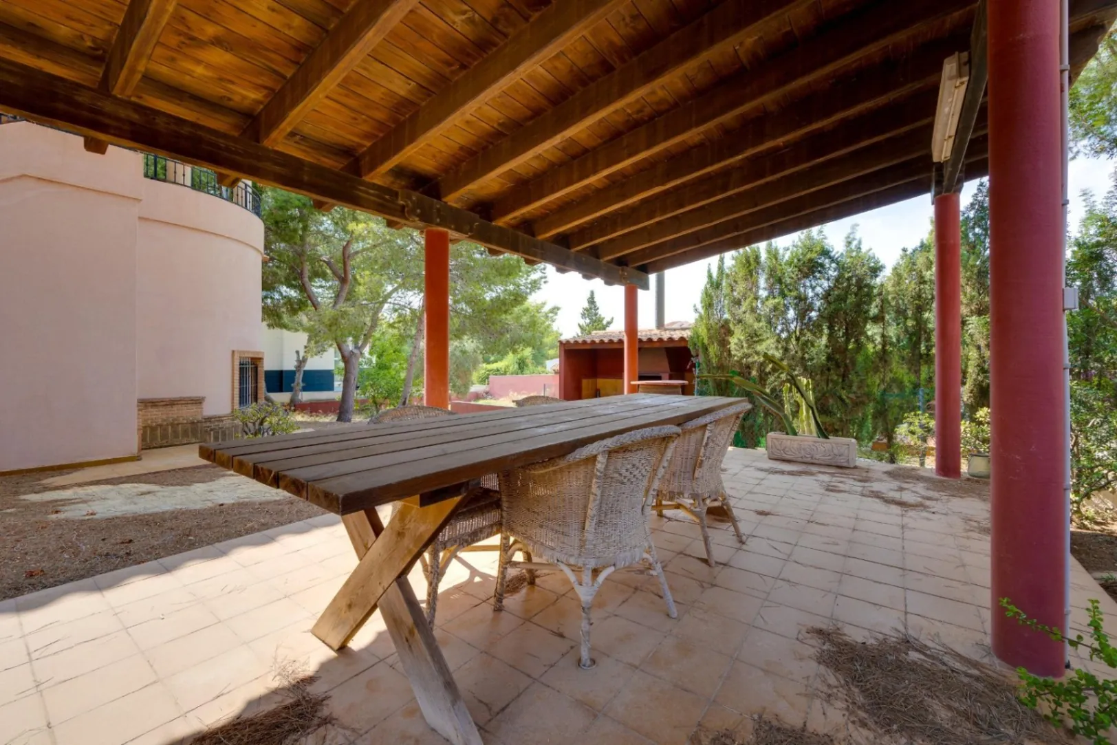 Increíble Chalet de cincos dormitorios en venta en San Miguel de Salinas, Alicante