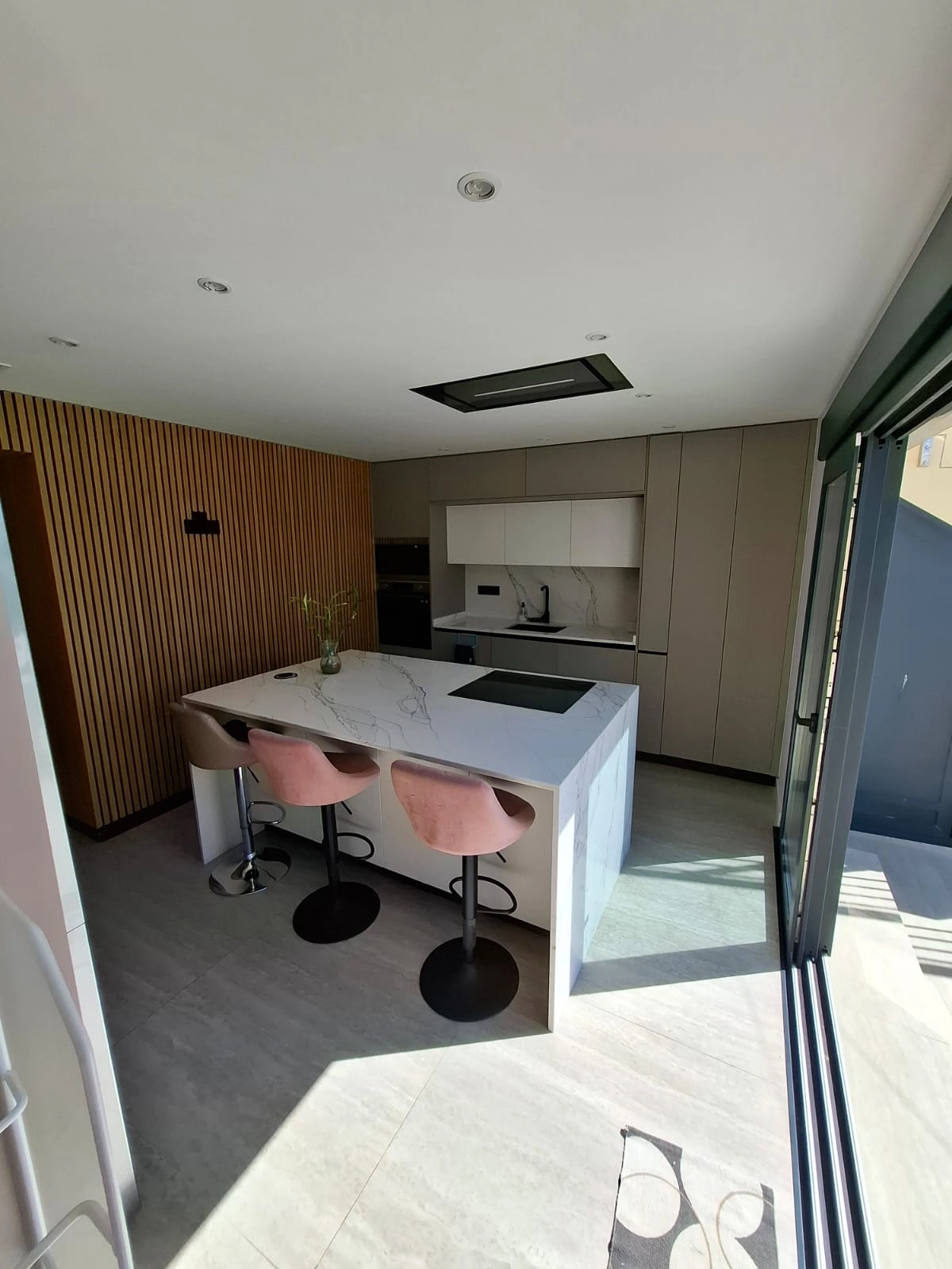 Chalet reformado con 4 habitaciones en venta en Los Balcones, Torrevieja