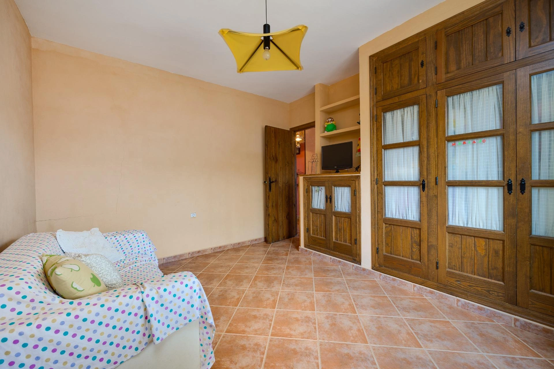 Increíble Chalet de cincos dormitorios en venta en San Miguel de Salinas, Alicante