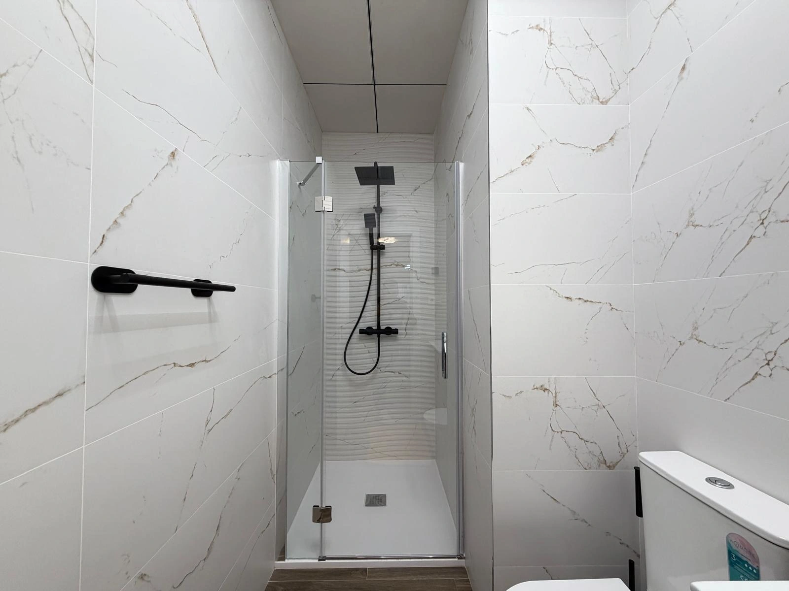 Apartamento reformado de dos dormitorios a 200 metros de la Playa De Los Locos, Torrevieja