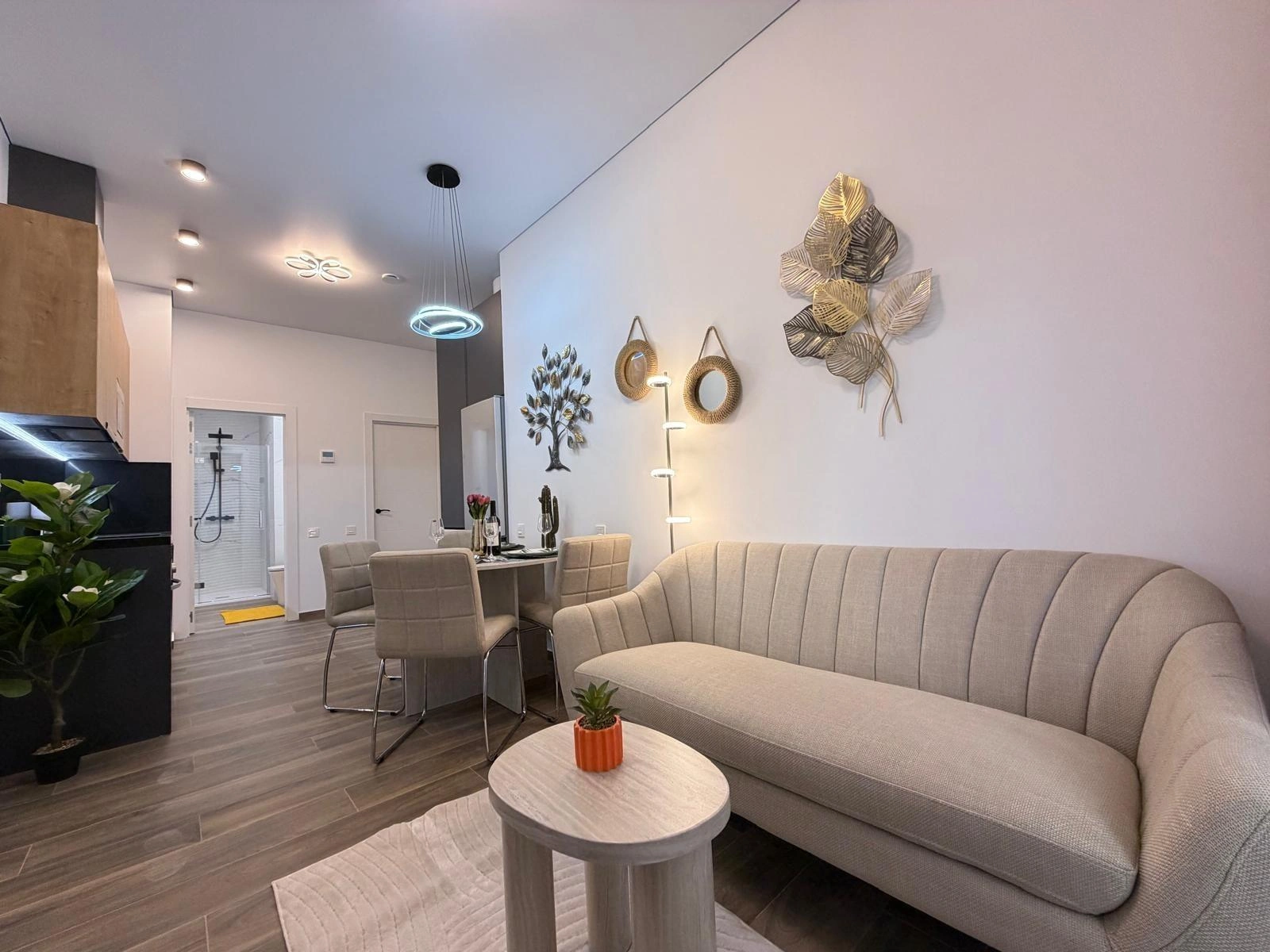 Apartamento reformado de dos dormitorios a 200 metros de la Playa De Los Locos, Torrevieja