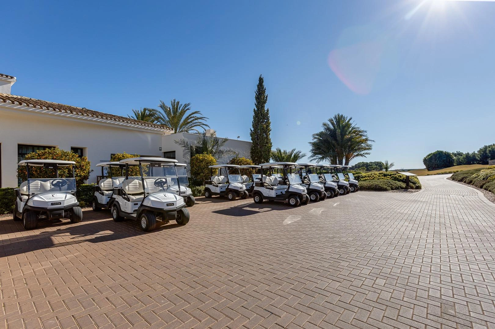 Increíble Chalet de cincos dormitorios en venta en San Miguel de Salinas, Alicante