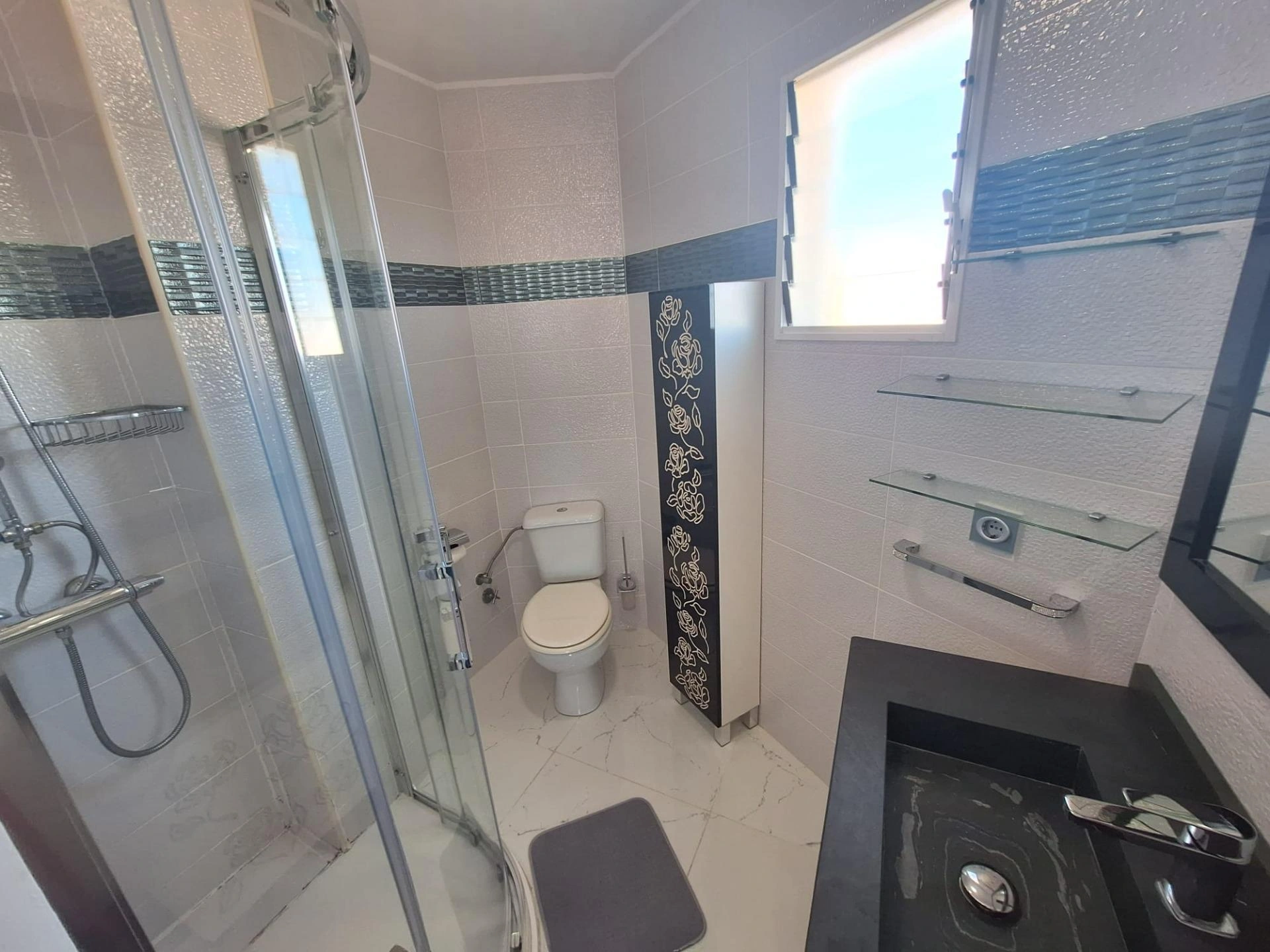 Estudio moderno en venta en Torrejón, Torrevieja.