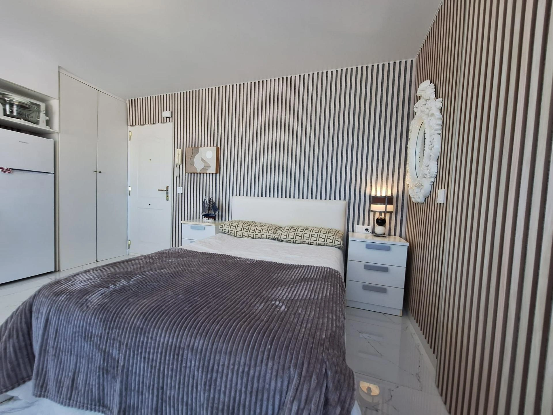 Estudio moderno en venta en Torrejón, Torrevieja.