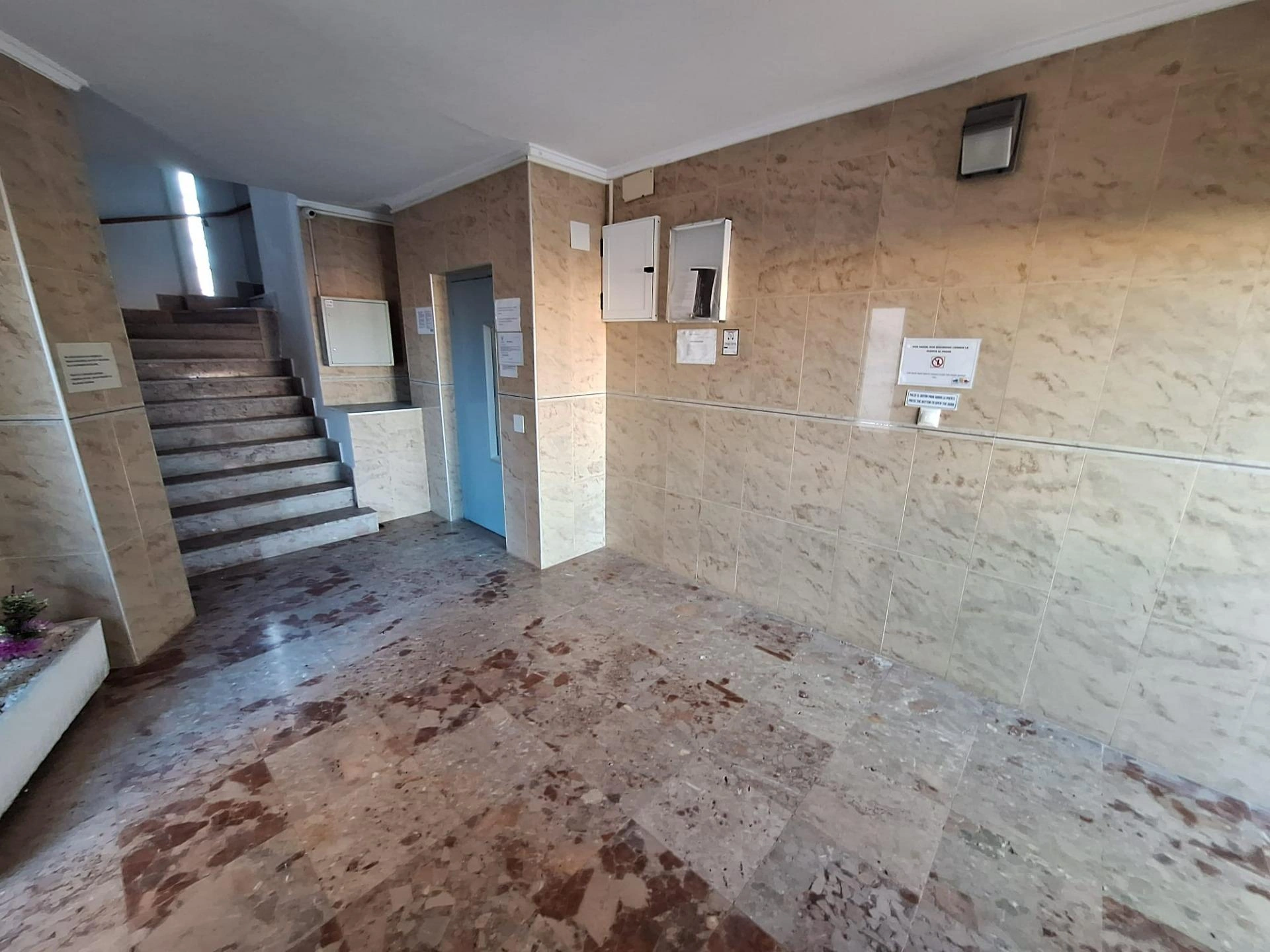Estudio moderno en venta en Torrejón, Torrevieja.