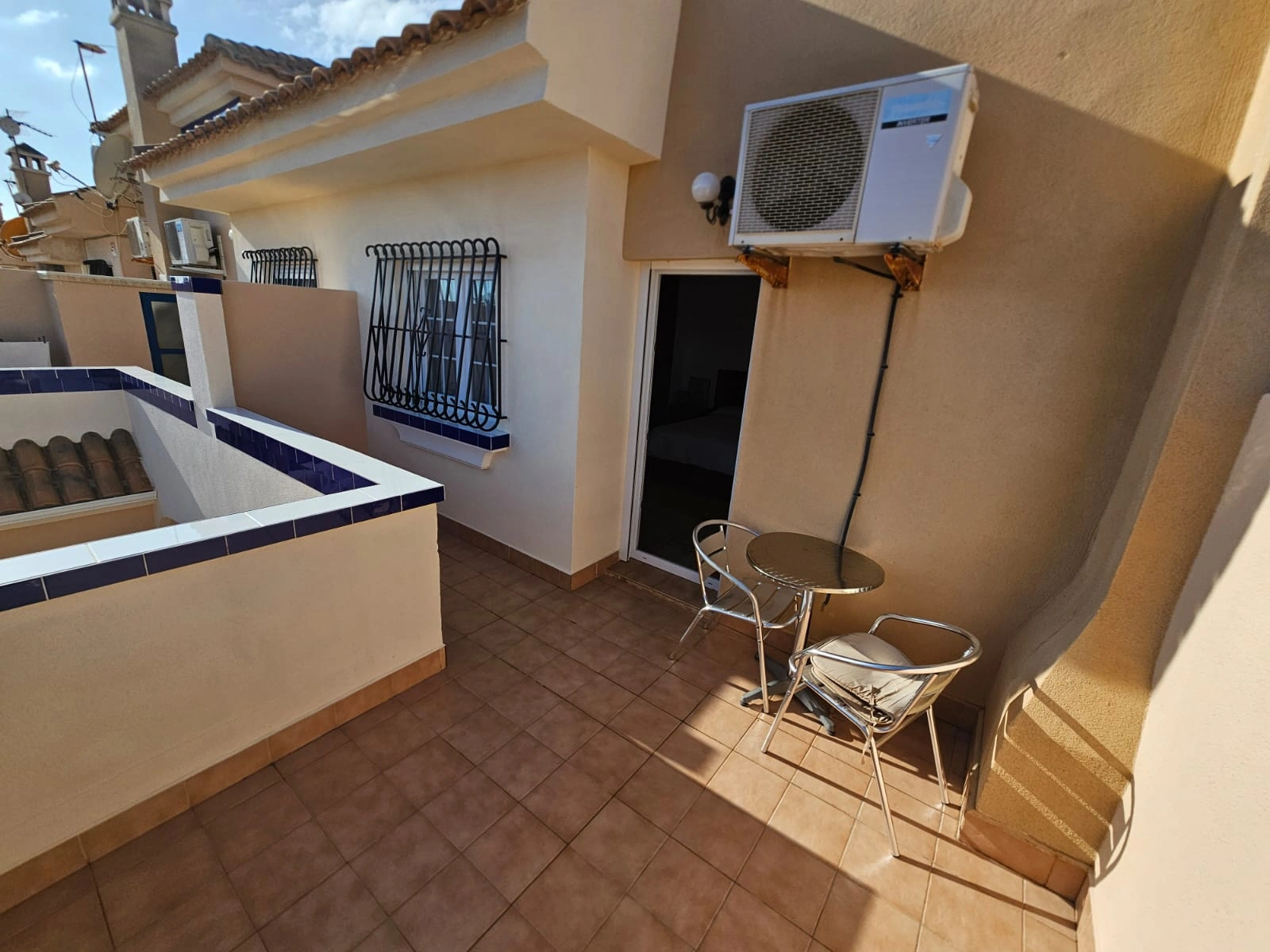 Chalet en venta en La Zenia, Orihuela: 3 habitaciones y piscina comunitaria