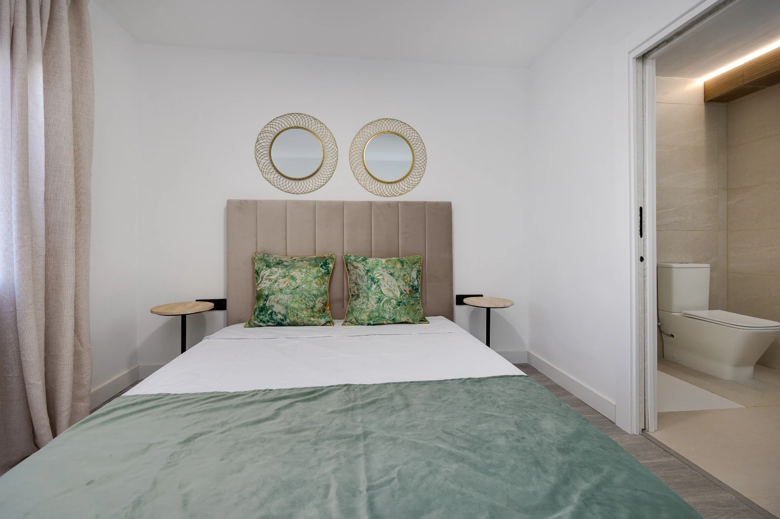 Magnifico Chalet reformado de 4 habitaciones con piscina en venta en la siesta, Torrevieja