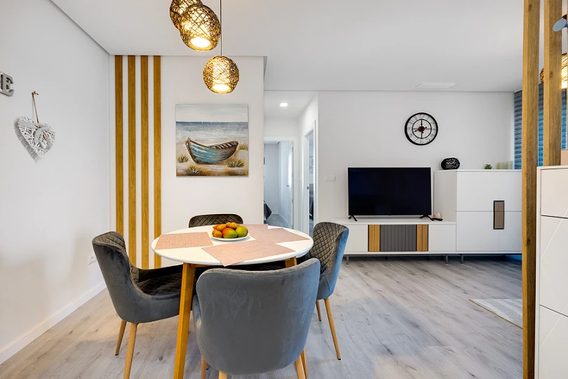 Apartamento en venta de 3 dormitorios en Villamartín, Orihuela Costa