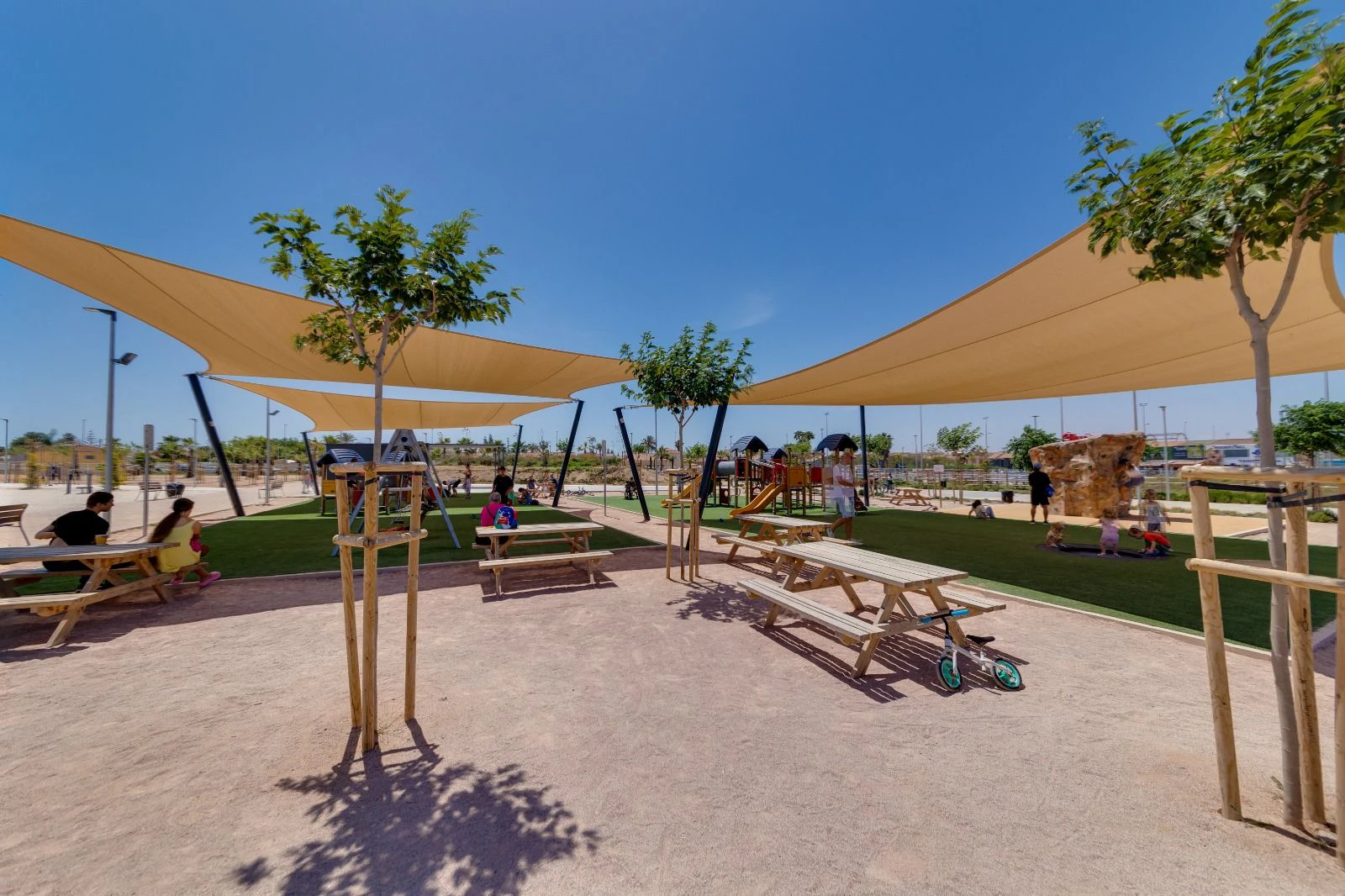 Magnifico Chalet reformado de 4 habitaciones con piscina en venta en la siesta, Torrevieja