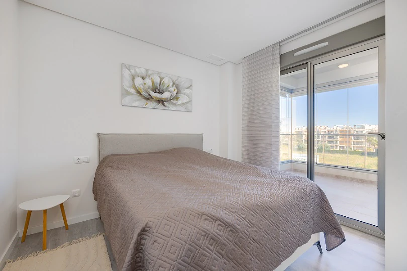 Apartamento en venta de 3 dormitorios en Villamartín, Orihuela Costa