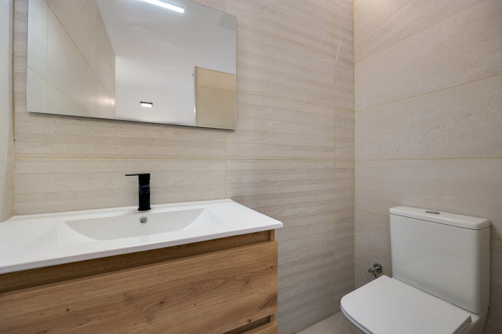 Magnifico Chalet reformado de 4 habitaciones con piscina en venta en la siesta, Torrevieja