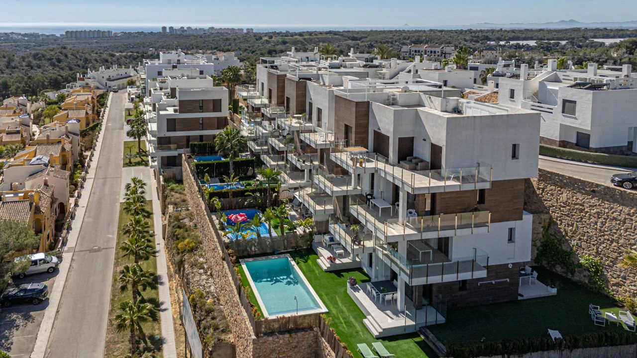Apartamento en venta de 2 dormitorios en Las Ramblas, Orihuela Costa