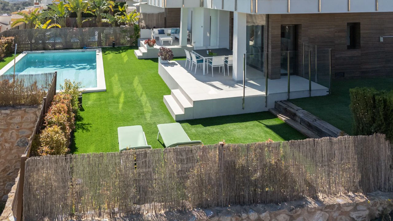 Apartamento en venta de 2 dormitorios en Las Ramblas, Orihuela Costa