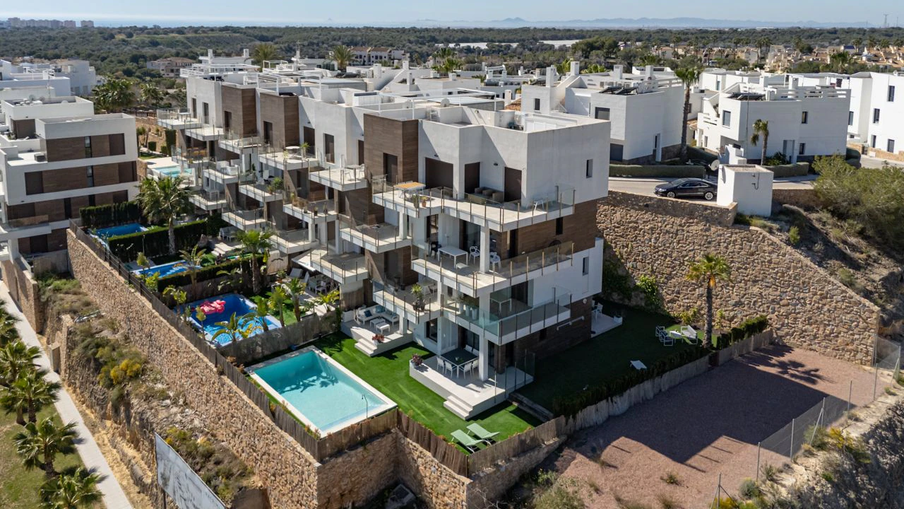 Apartamento en venta de 2 dormitorios en Las Ramblas, Orihuela Costa