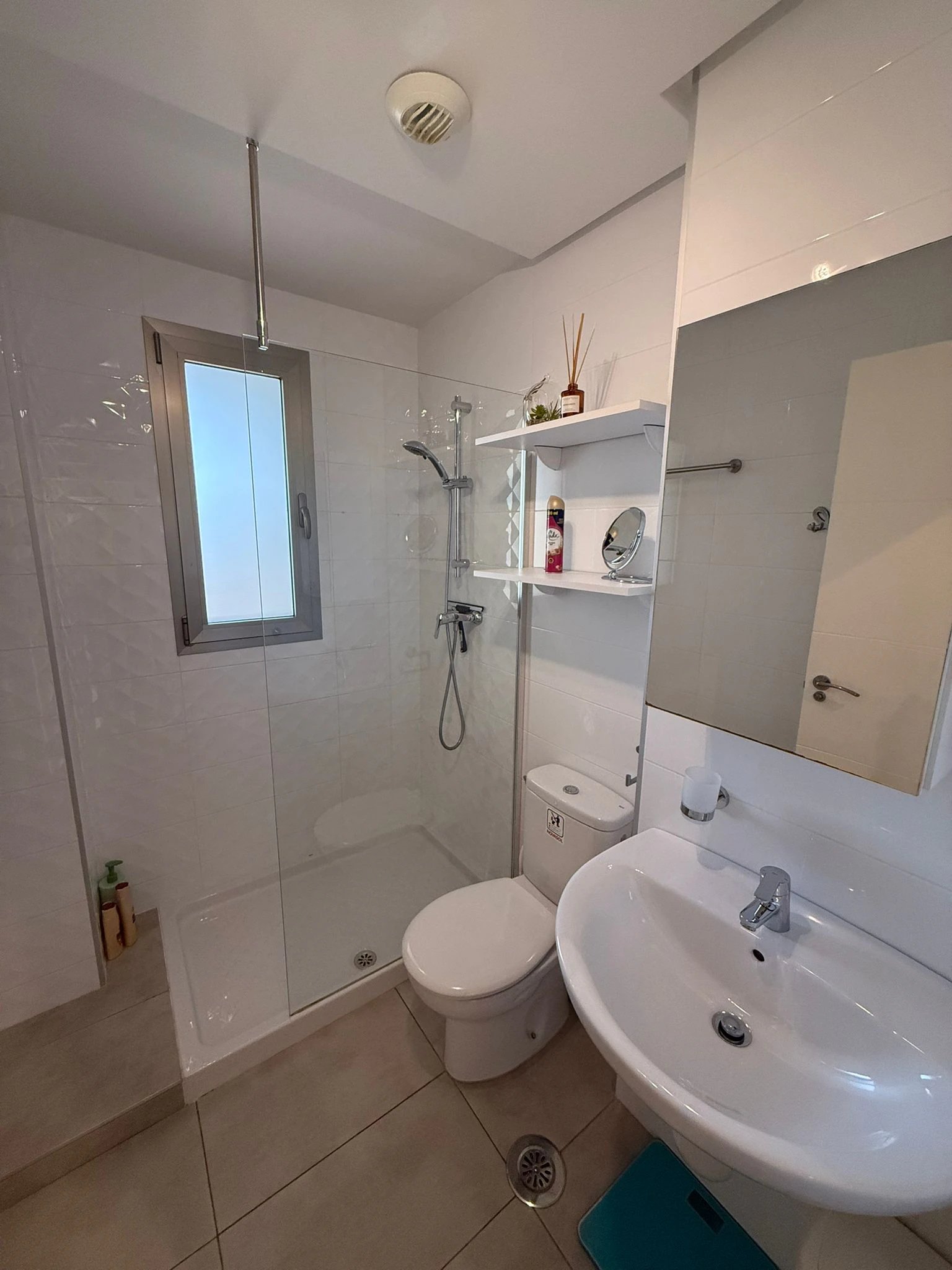Magnifico Apartamento de dos dormitorios en planta baja en venta en Altos Del Mediterráneo, Villamartín, Orihuela Costa