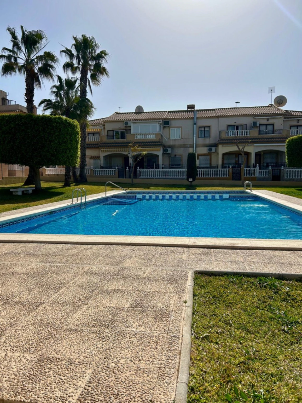 Apartamento en venta de 3 dormitorios en Aguas Nuevas, Torrevieja.