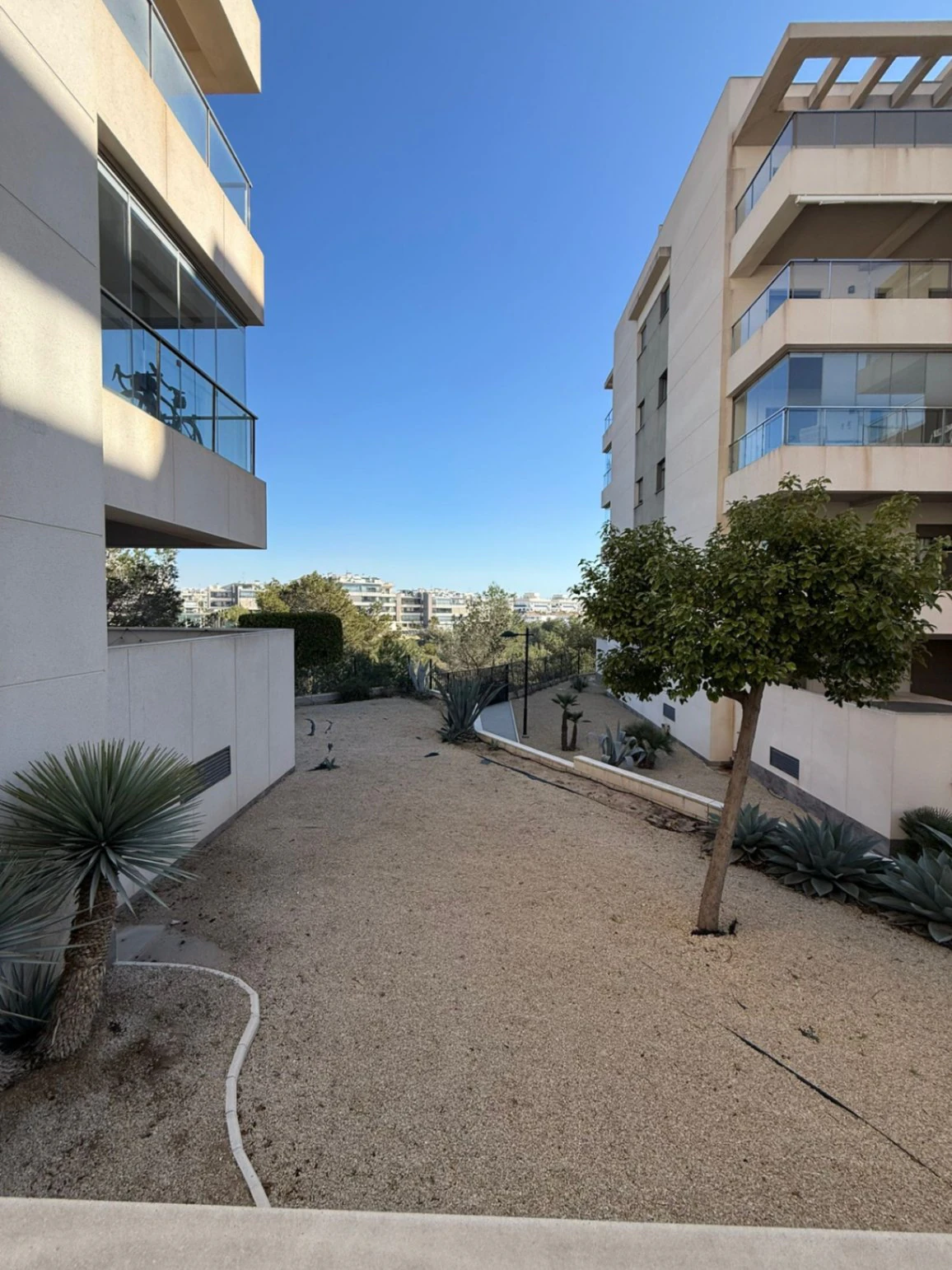 Magnifico Apartamento de dos dormitorios en planta baja en venta en Altos Del Mediterráneo, Villamartín, Orihuela Costa