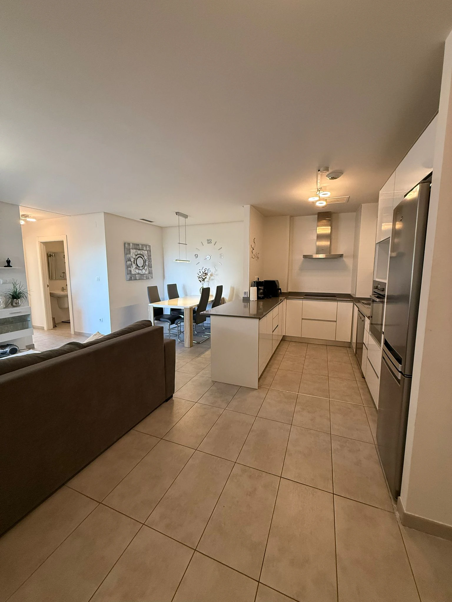 Magnifico Apartamento de dos dormitorios en planta baja en venta en Altos Del Mediterráneo, Villamartín, Orihuela Costa