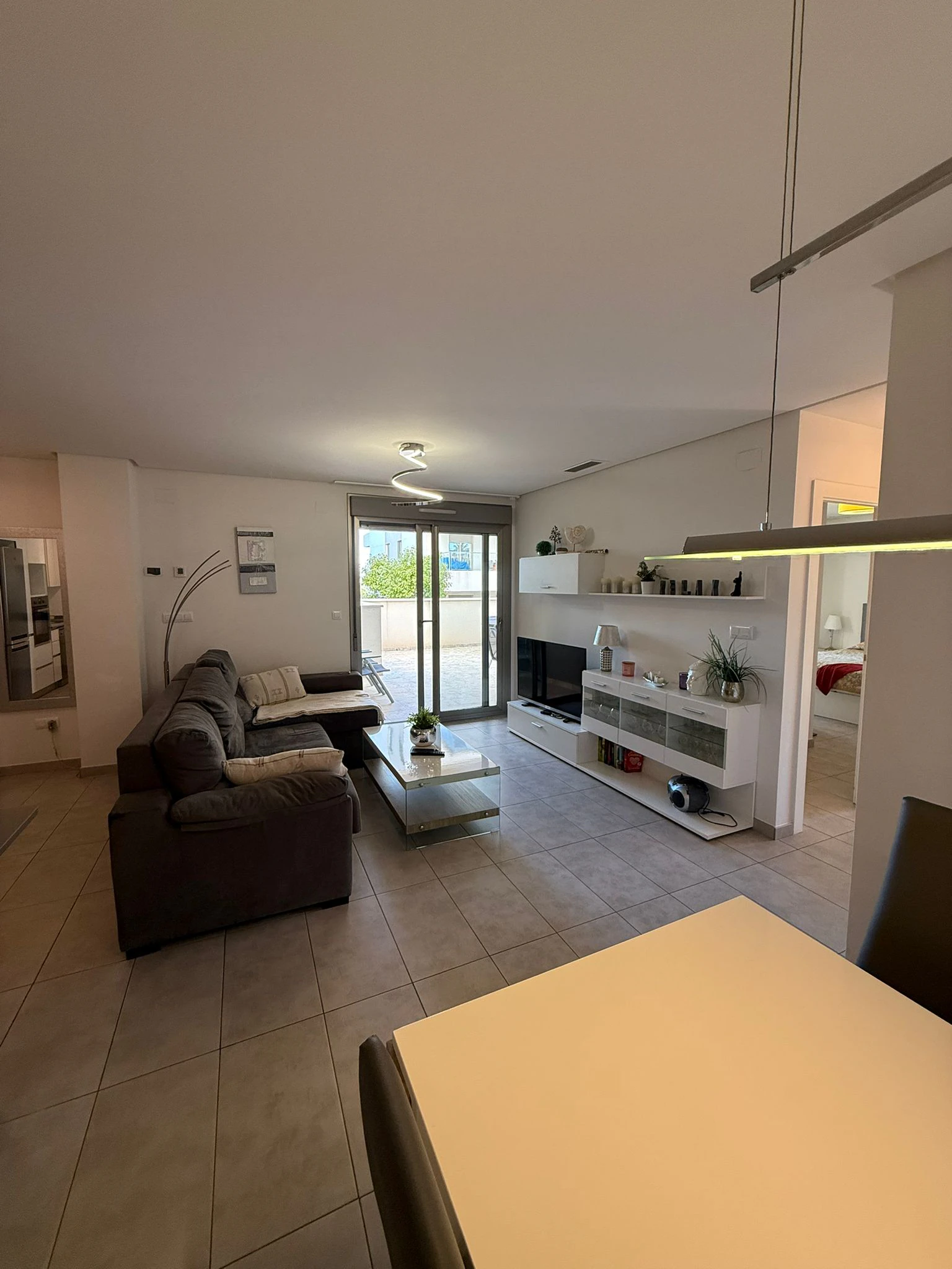 Magnifico Apartamento de dos dormitorios en planta baja en venta en Altos Del Mediterráneo, Villamartín, Orihuela Costa
