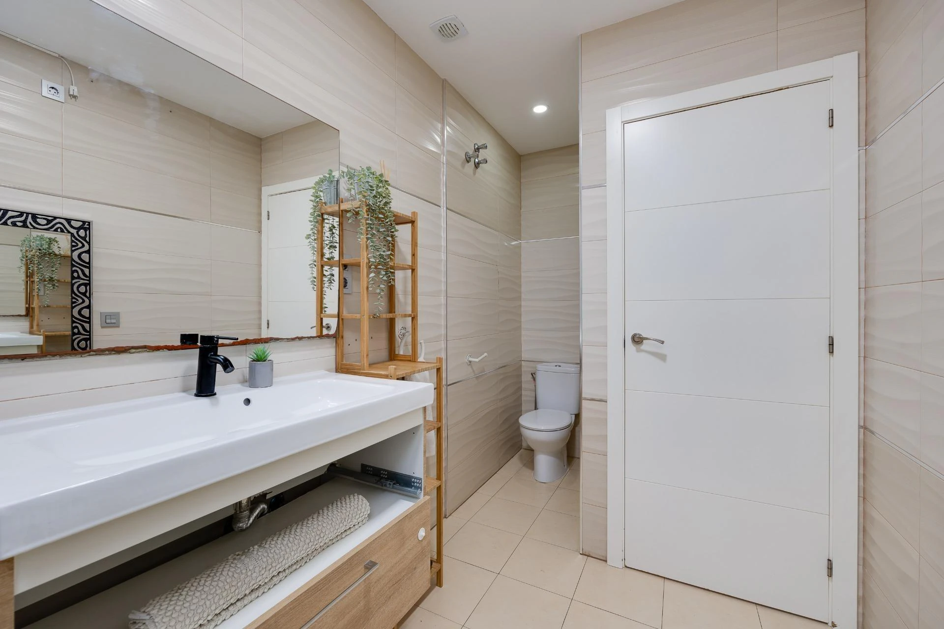 Impresionante Casa totalmente Renovada en el Corazón de Torrevieja, Alicante
