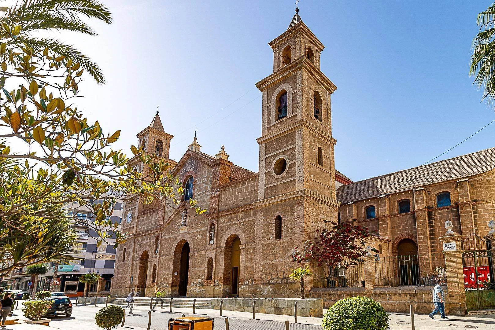 Impresionante Casa totalmente Renovada en el Corazón de Torrevieja, Alicante