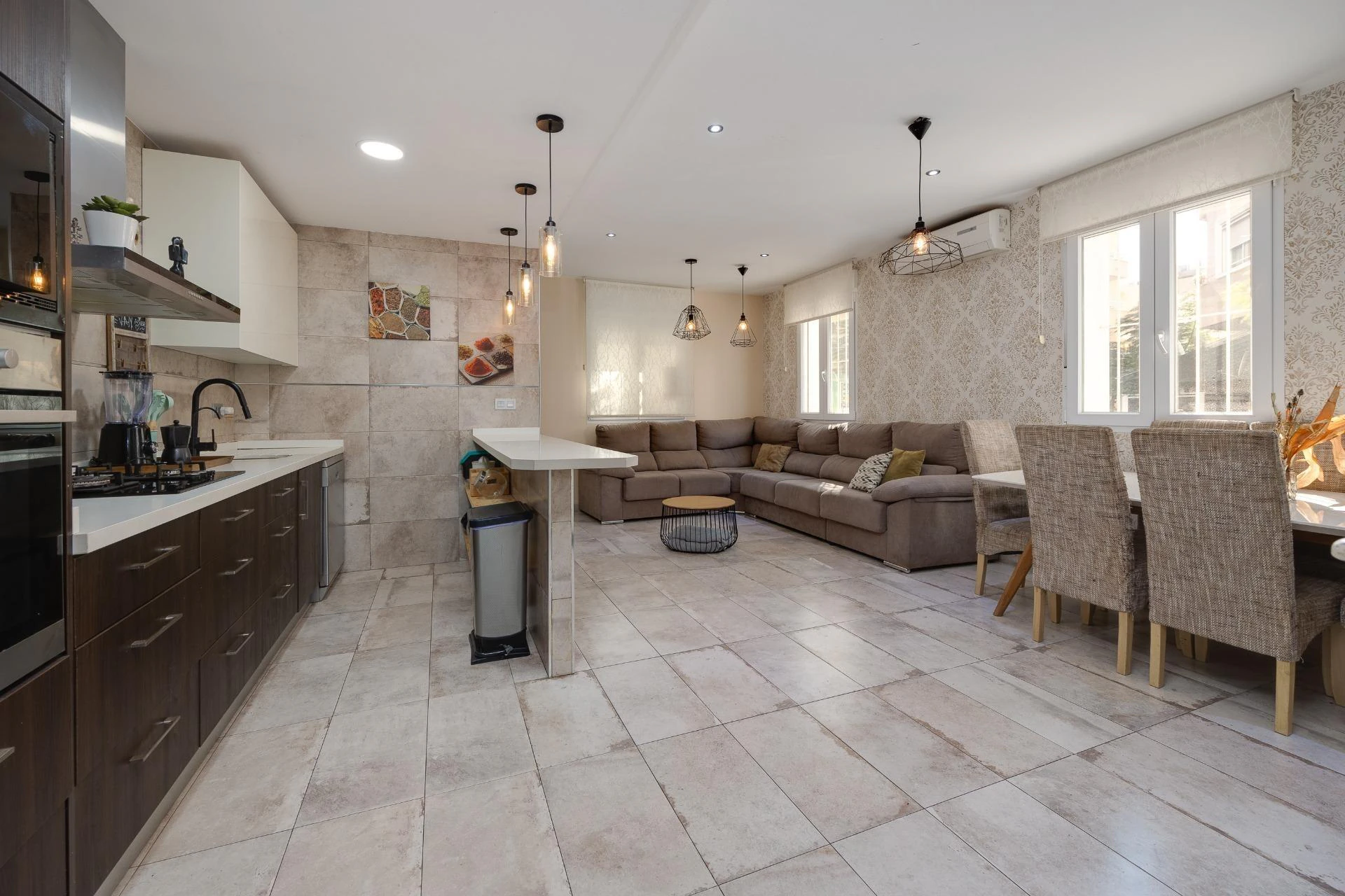 Impresionante Casa totalmente Renovada en el Corazón de Torrevieja, Alicante