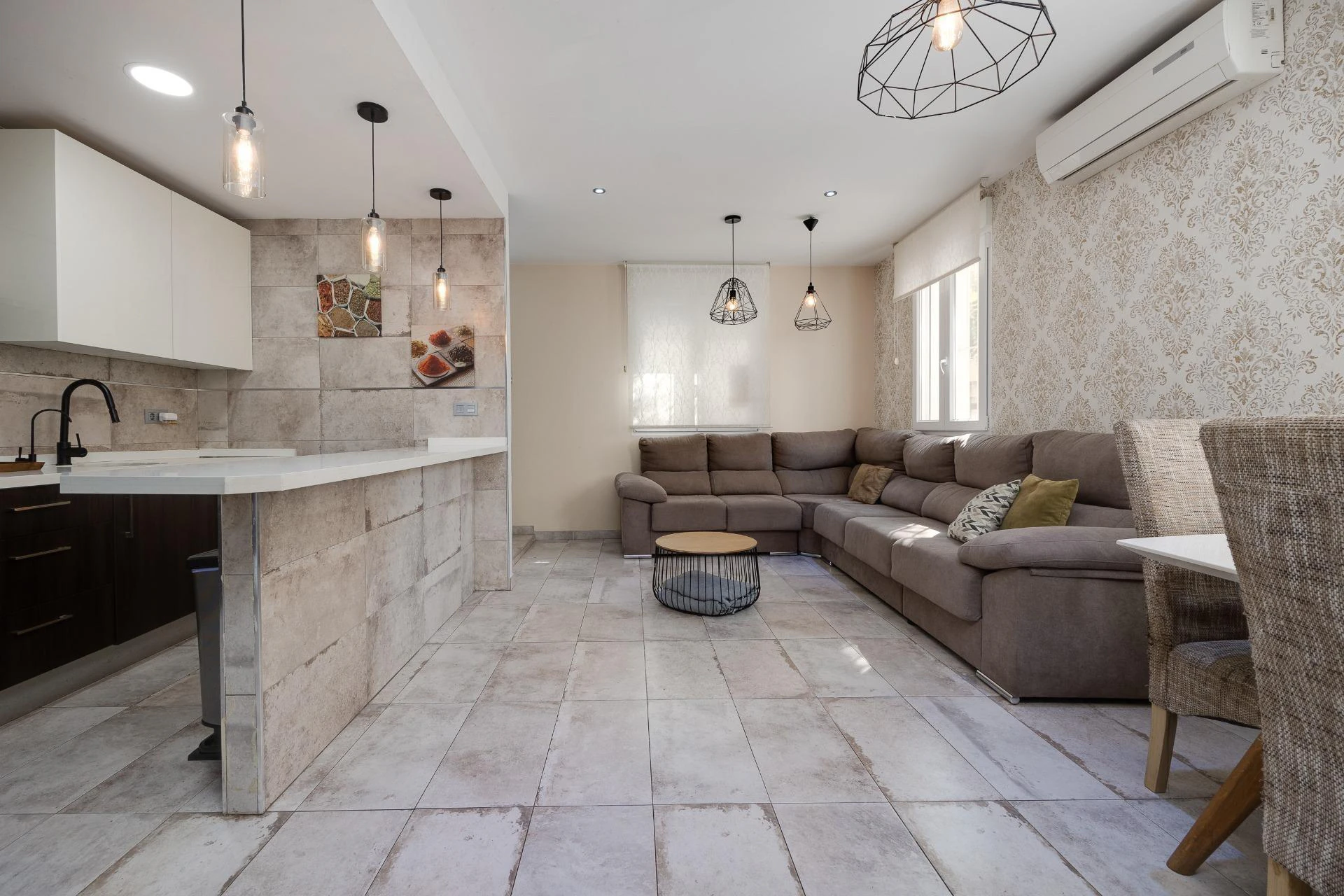 Impresionante Casa totalmente Renovada en el Corazón de Torrevieja, Alicante